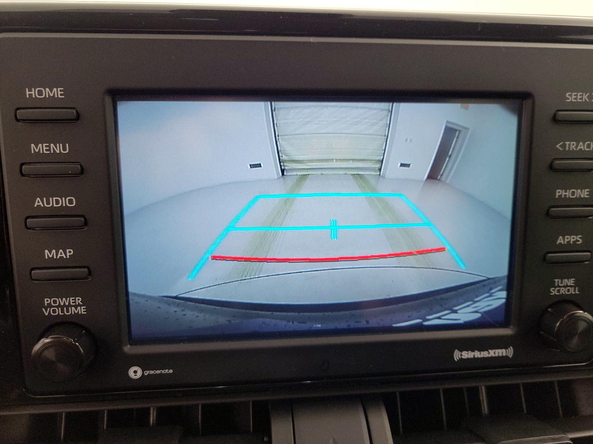 Thumbnail: 2022 Toyota RAV4 - 14