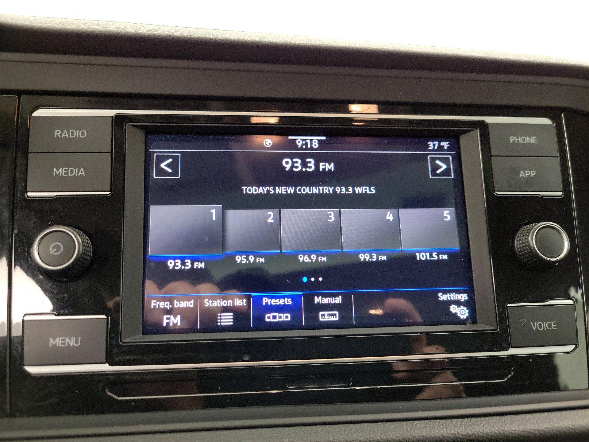 Thumbnail: 2024 Volkswagen Jetta - 15