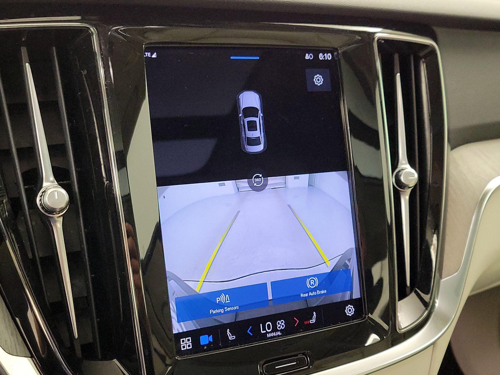 Thumbnail: 2023 Volvo S60 - 15