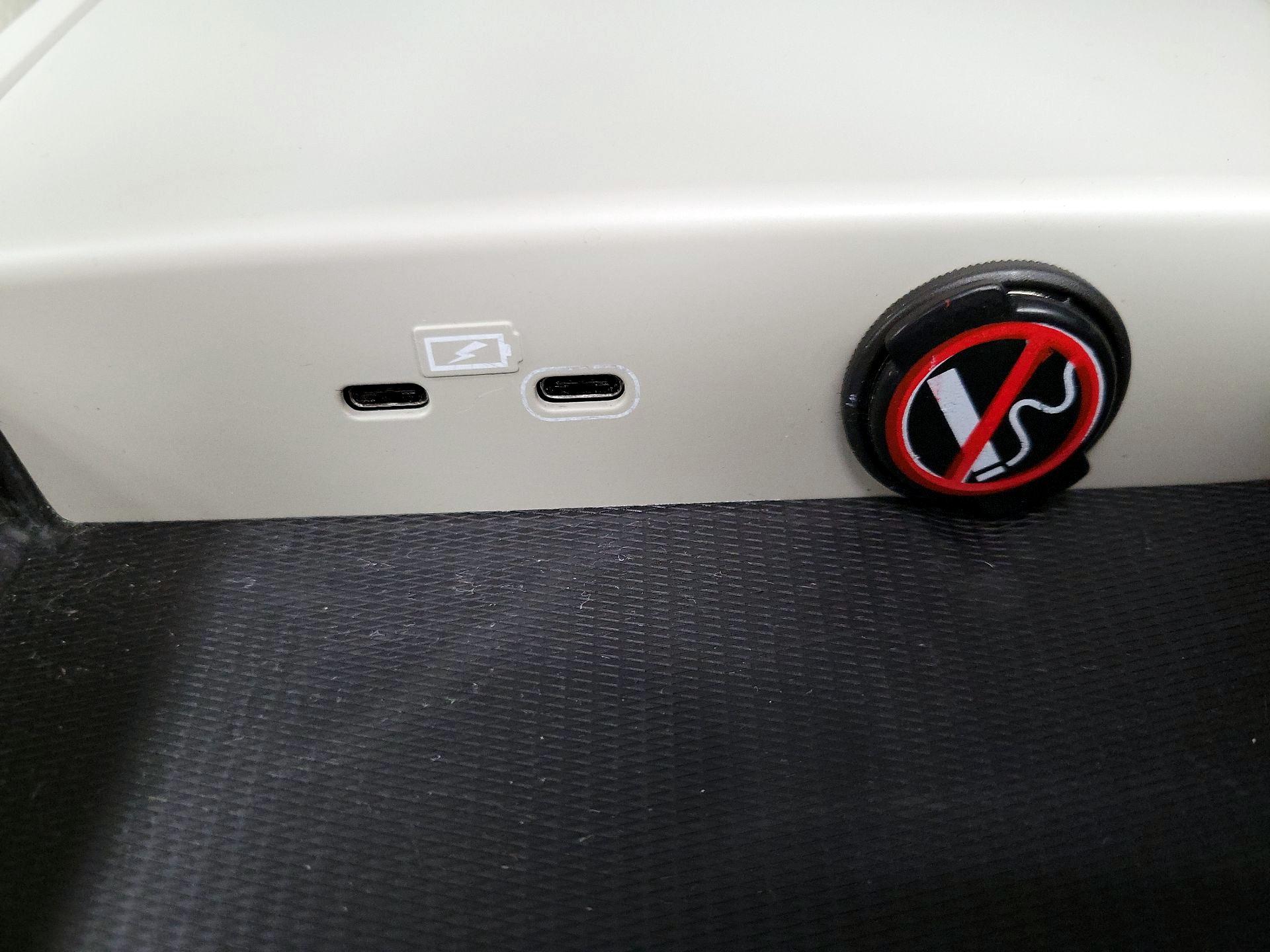 Thumbnail: 2023 Volvo S60 - 19