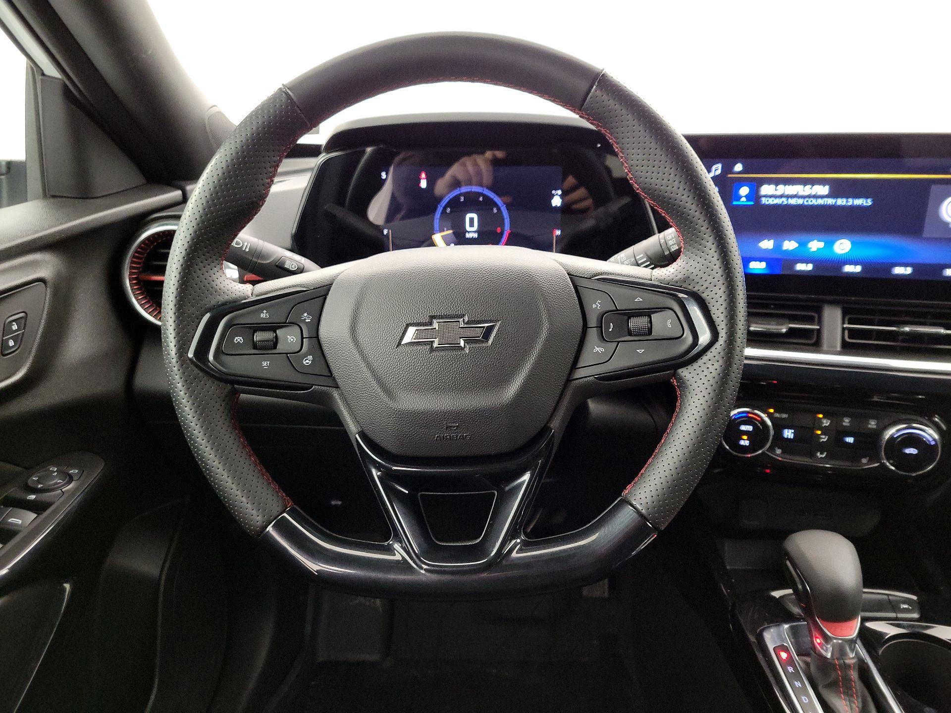 Thumbnail: 2025 Chevrolet Trax - 10