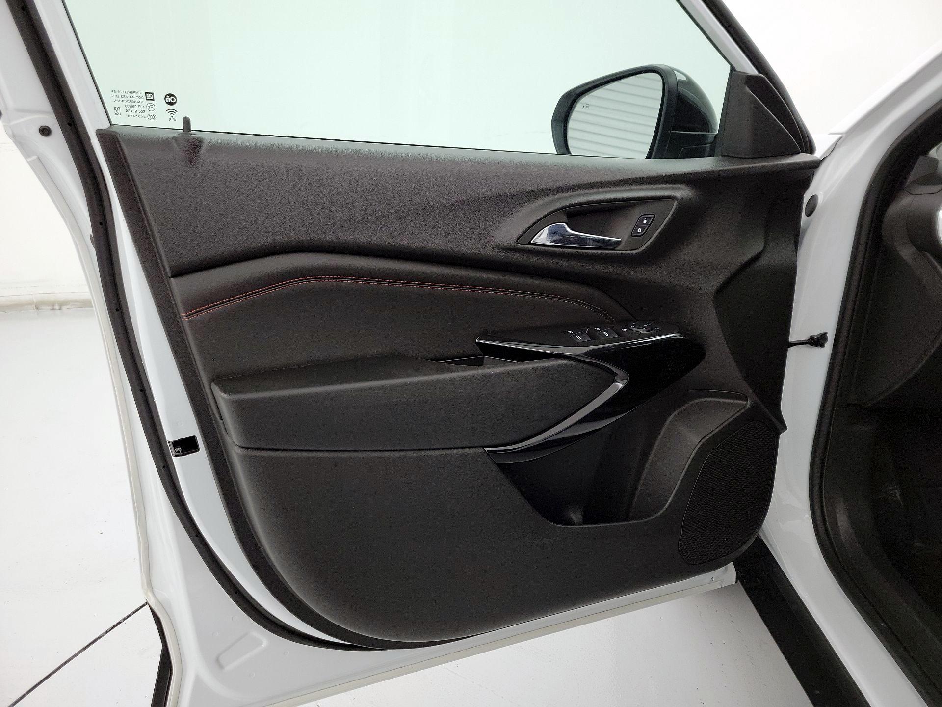 Thumbnail: 2025 Chevrolet Trax - 12