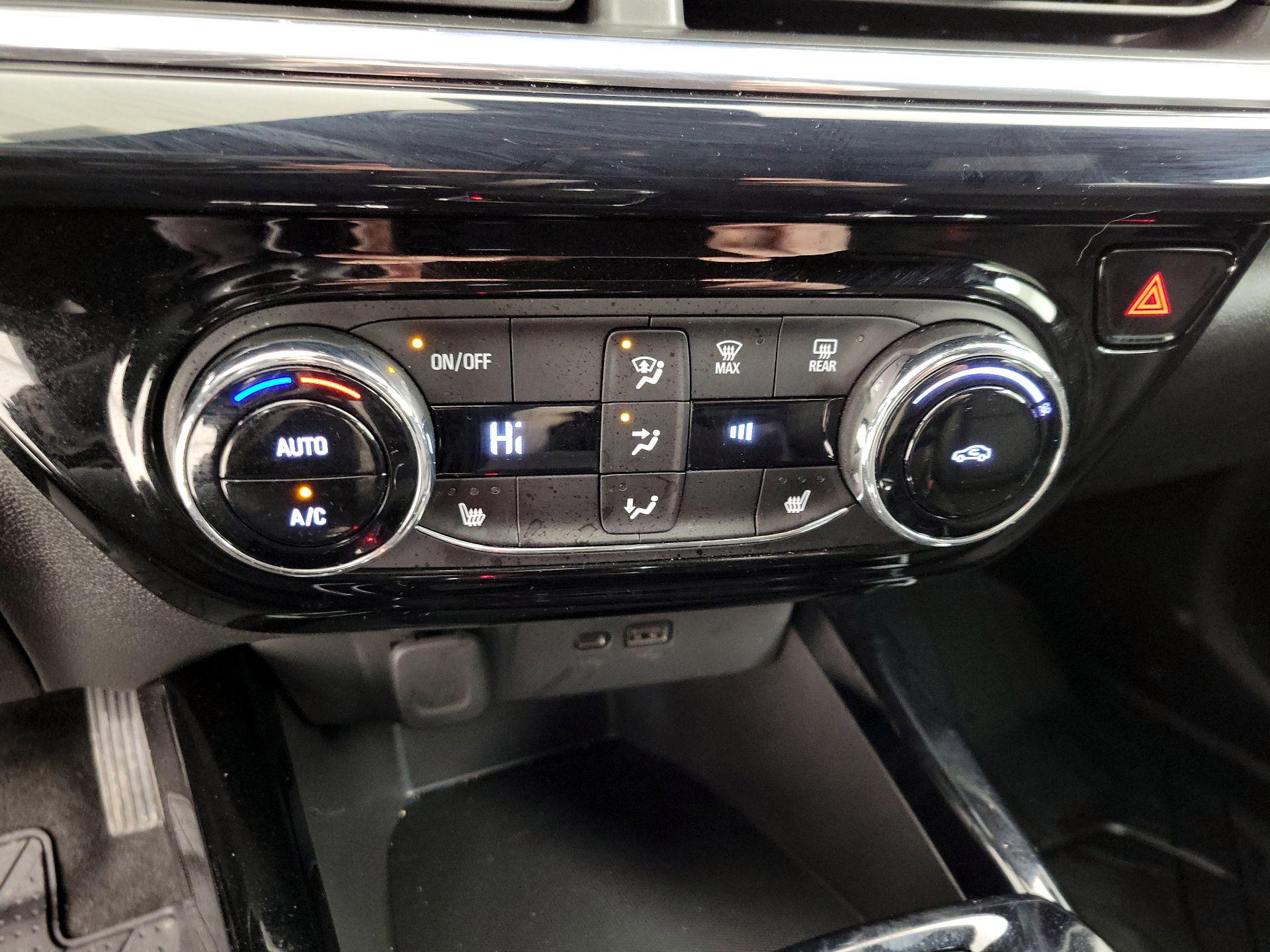 Thumbnail: 2025 Chevrolet Trax - 16