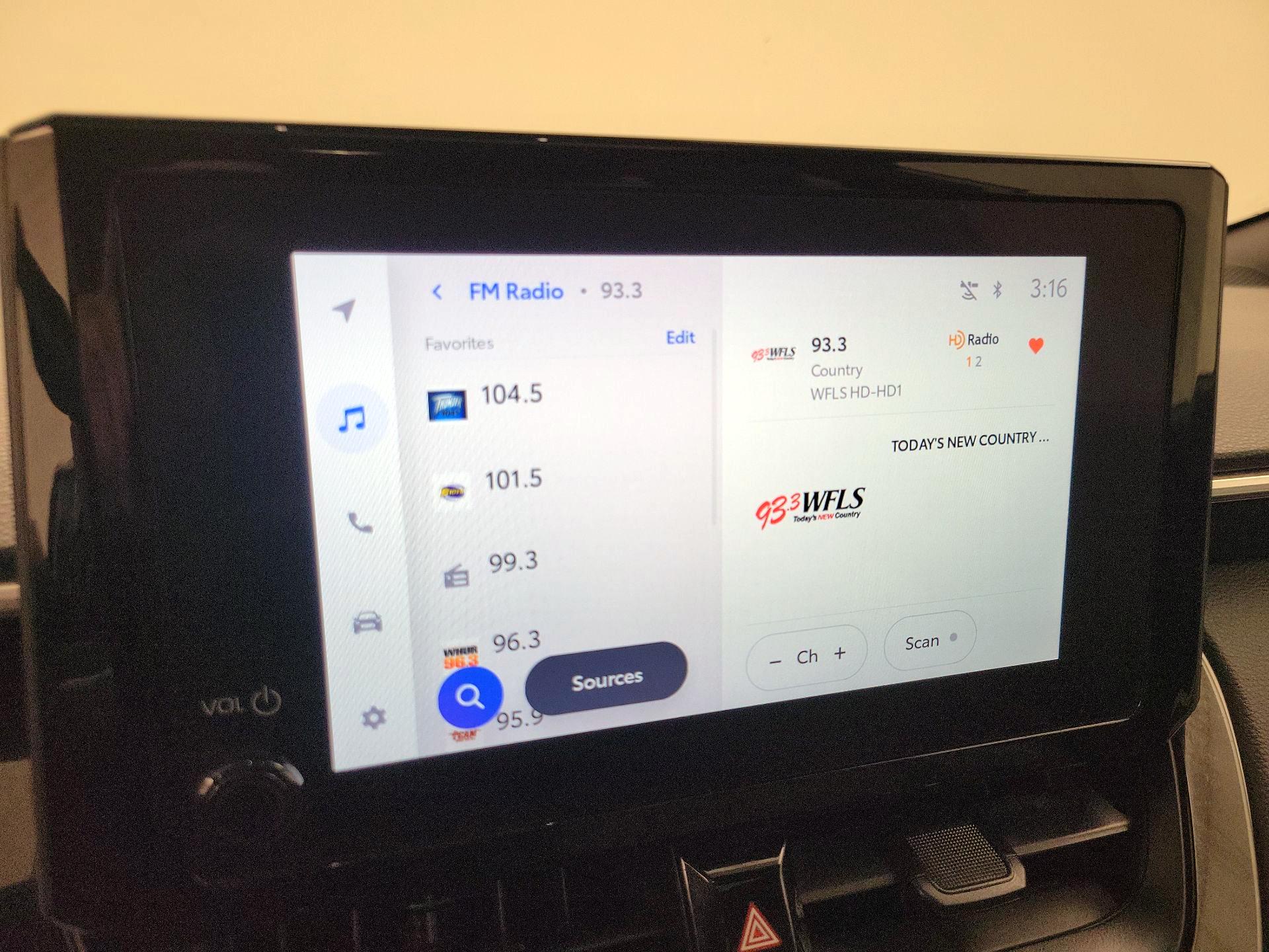 Thumbnail: 2023 Toyota Corolla Cross - 15