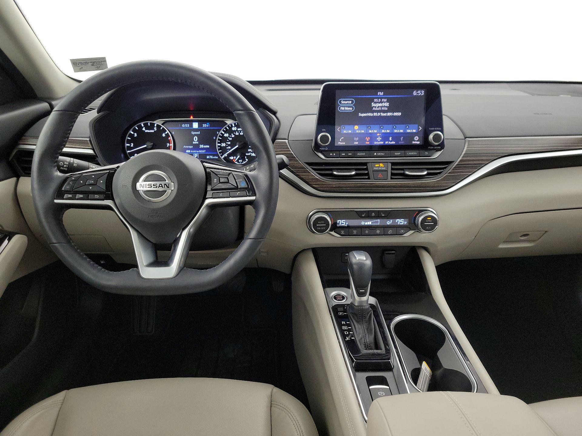 Thumbnail: 2021 Nissan Altima - 9