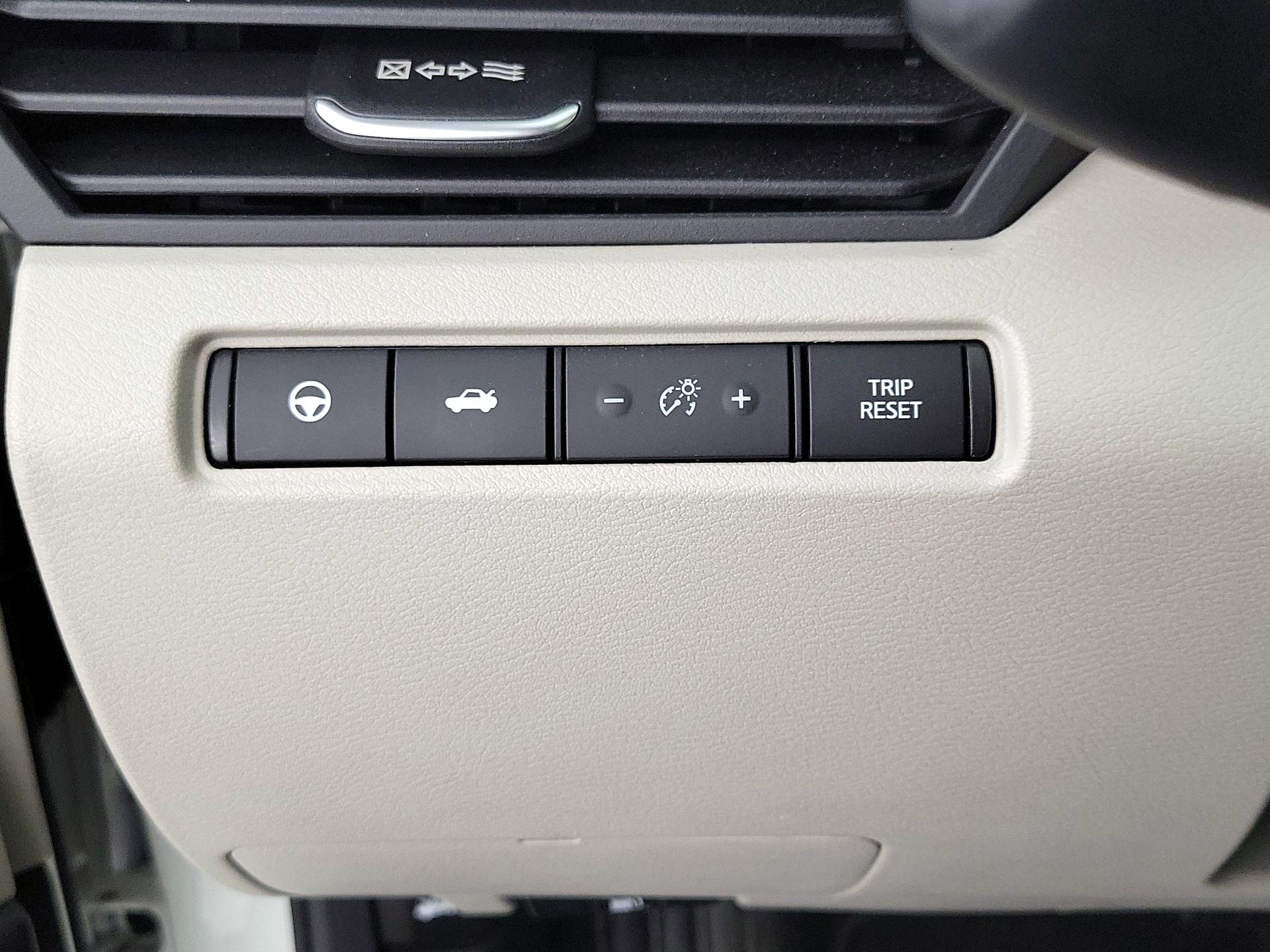 Thumbnail: 2021 Nissan Altima - 13