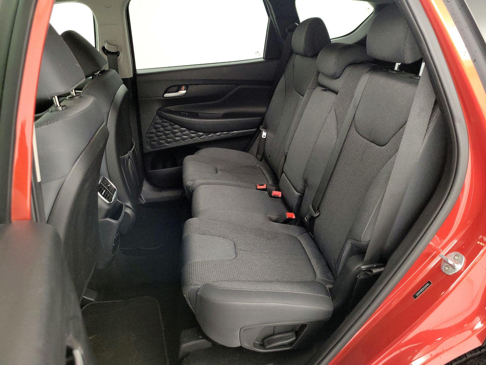 Thumbnail: 2019 Hyundai Santa Fe - 19