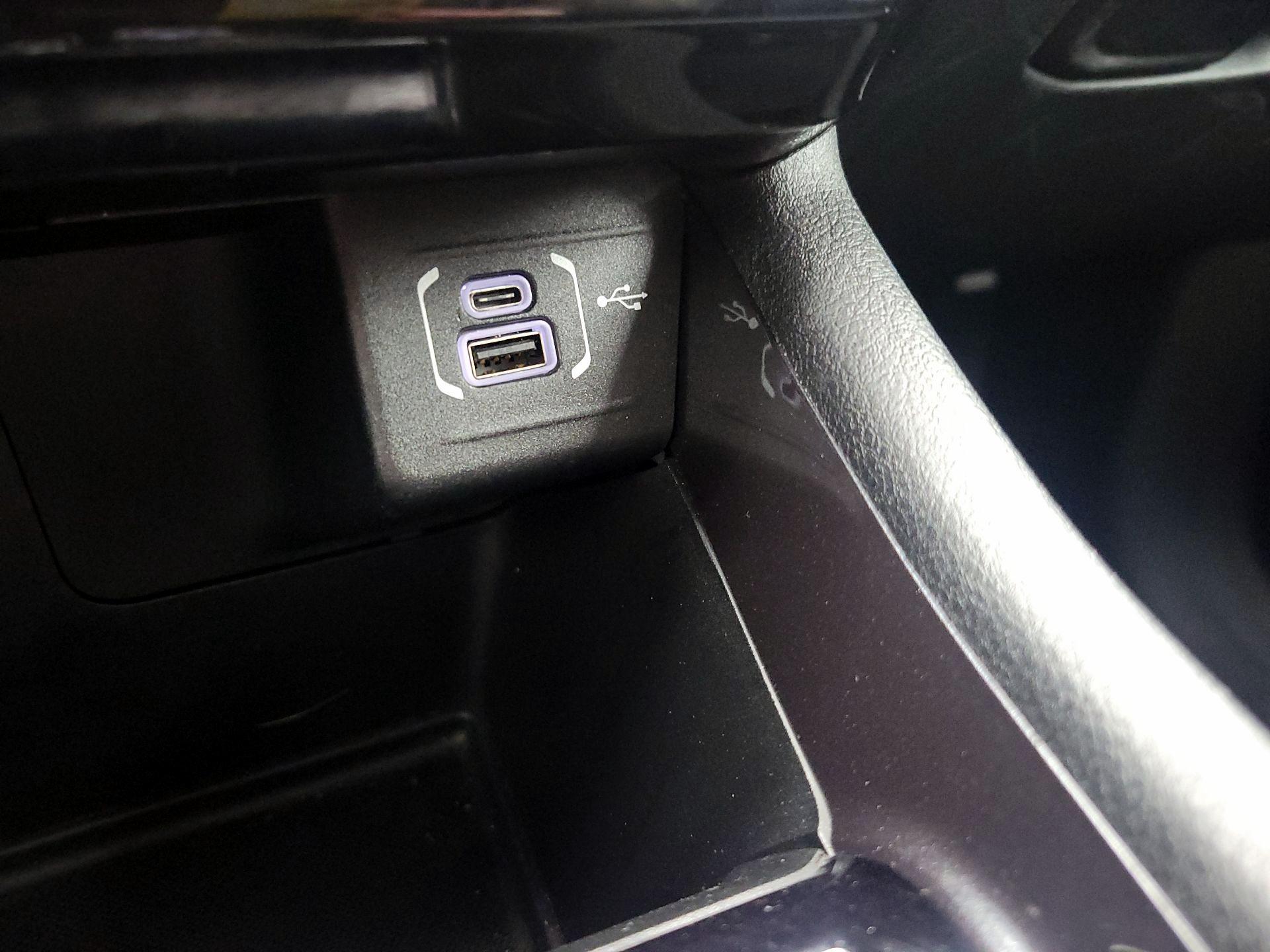 Thumbnail: 2022 Jeep Compass - 18