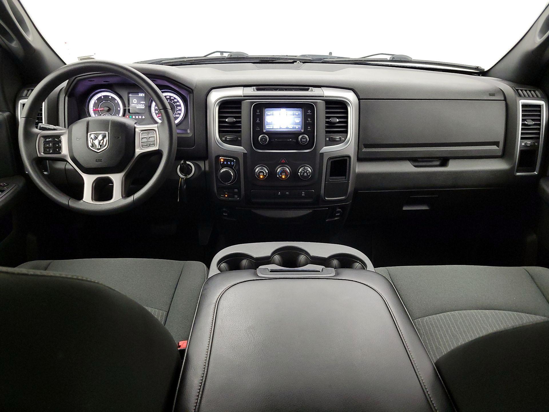 Thumbnail: 2022 RAM 1500 Classic - 9