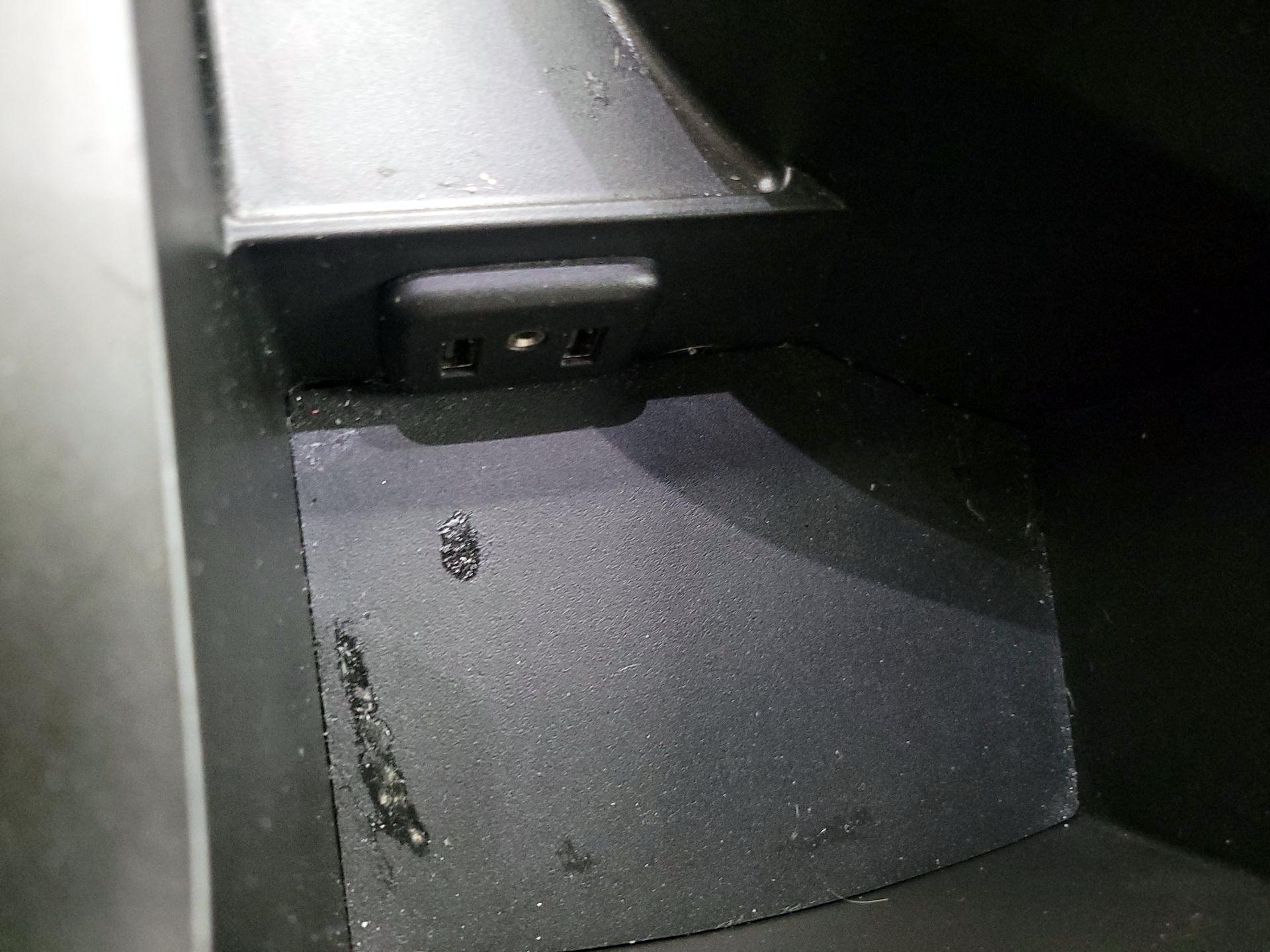 Thumbnail: 2021 Chevrolet Camaro - 17