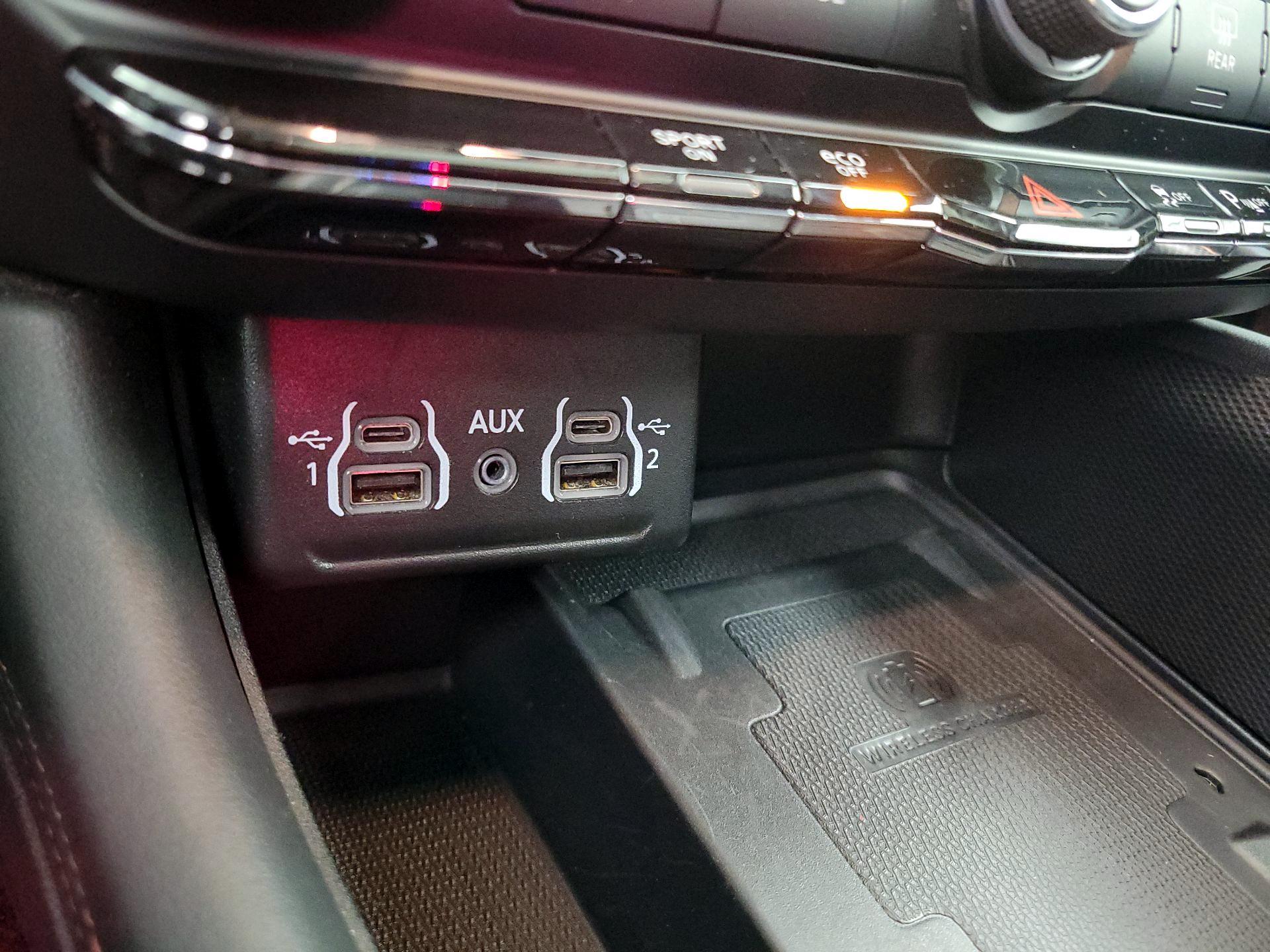 Thumbnail: 2022 Dodge Durango - 19