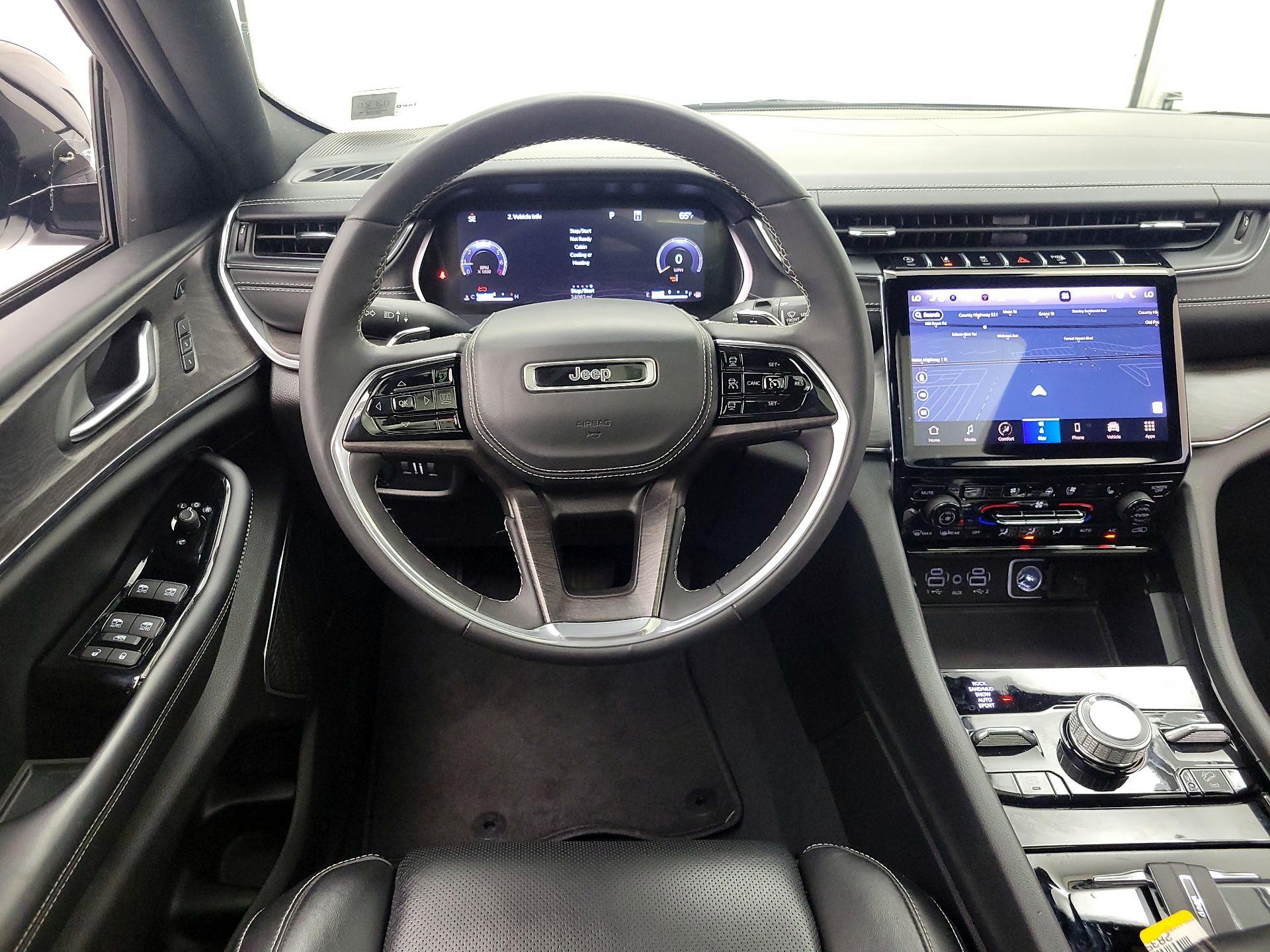 Thumbnail: 2023 Jeep Grand Cherokee - 10