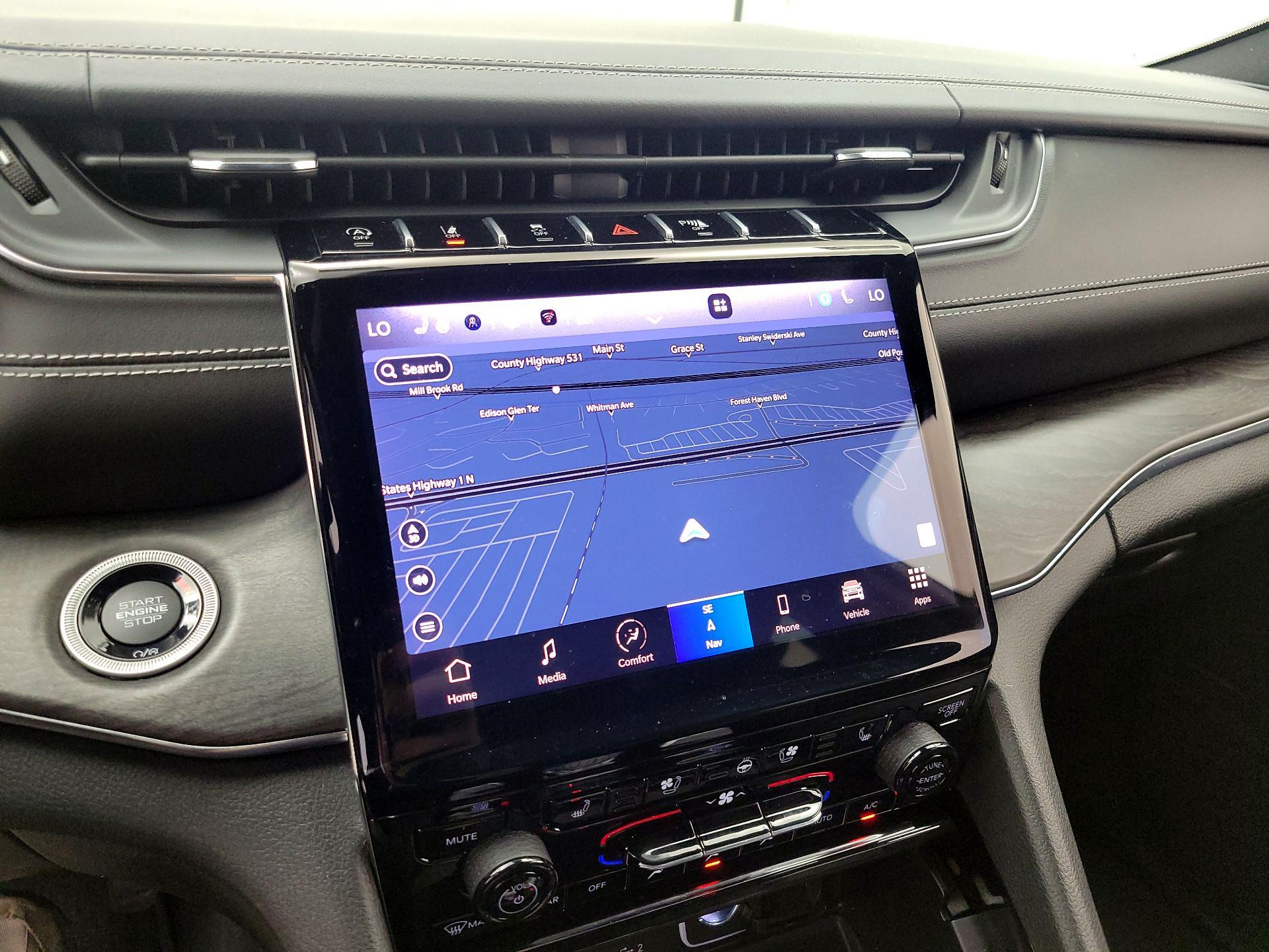 Thumbnail: 2023 Jeep Grand Cherokee - 14