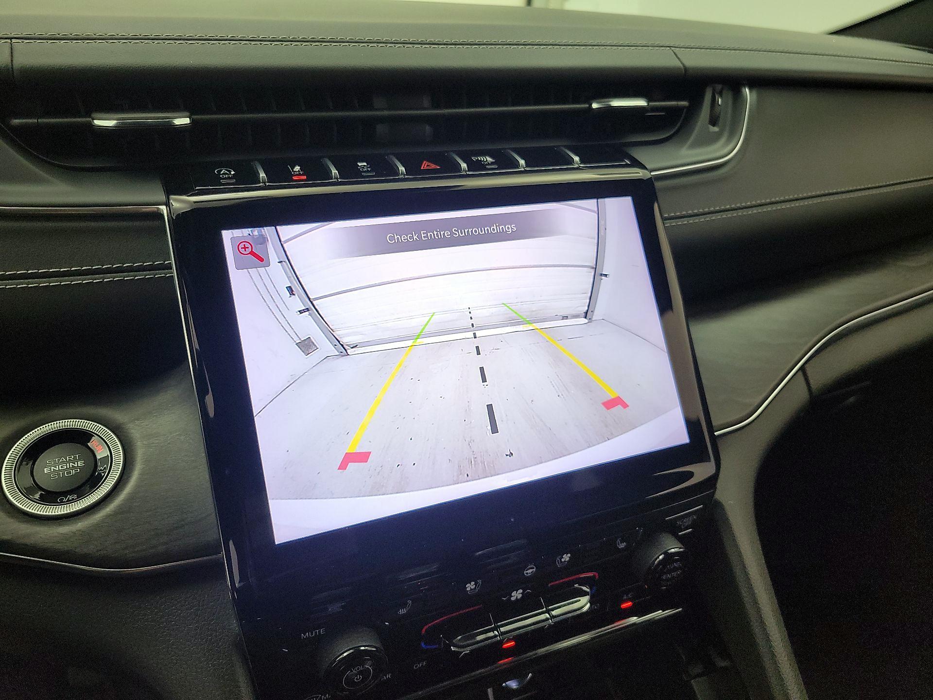 Thumbnail: 2023 Jeep Grand Cherokee - 15