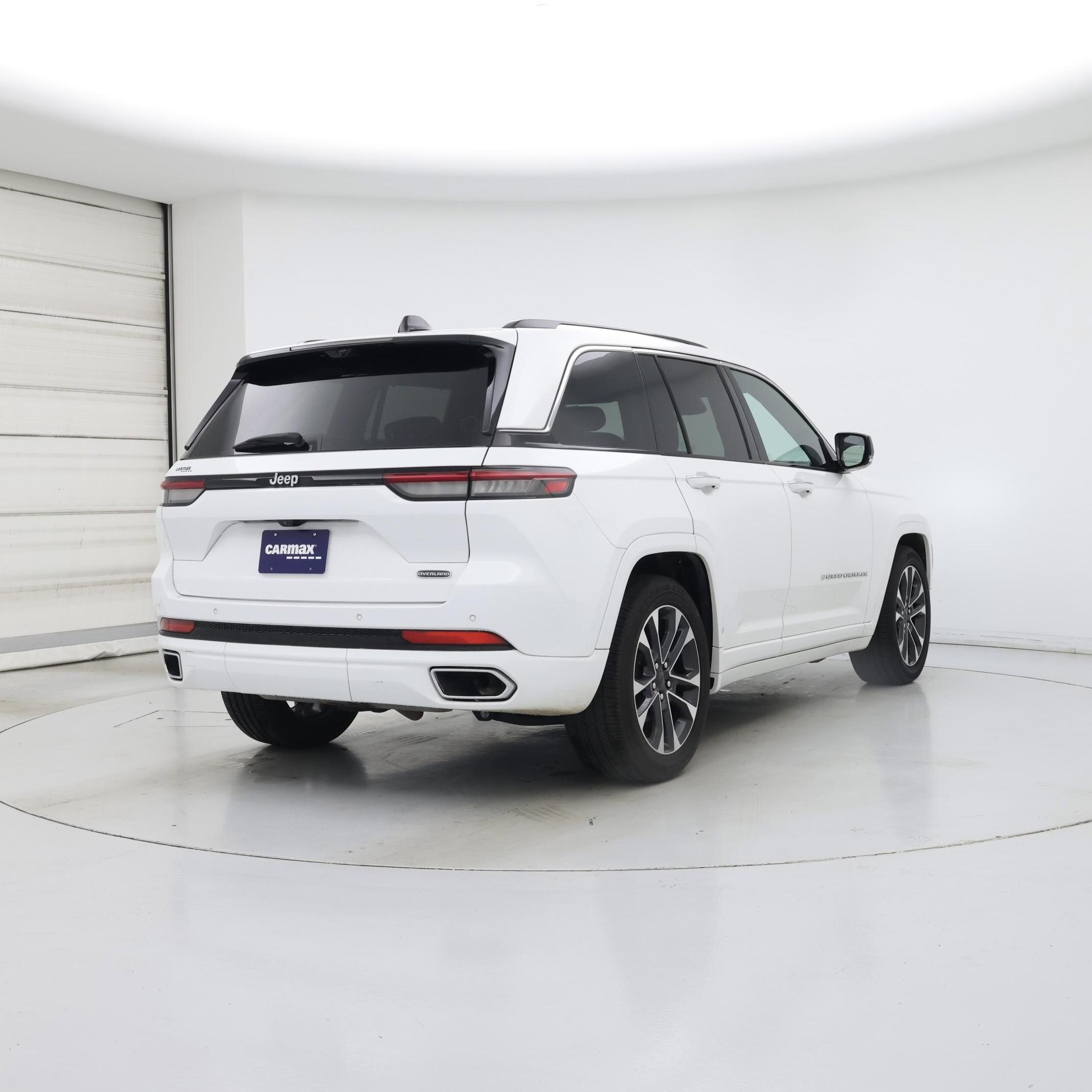 Thumbnail: 2023 Jeep Grand Cherokee - 8