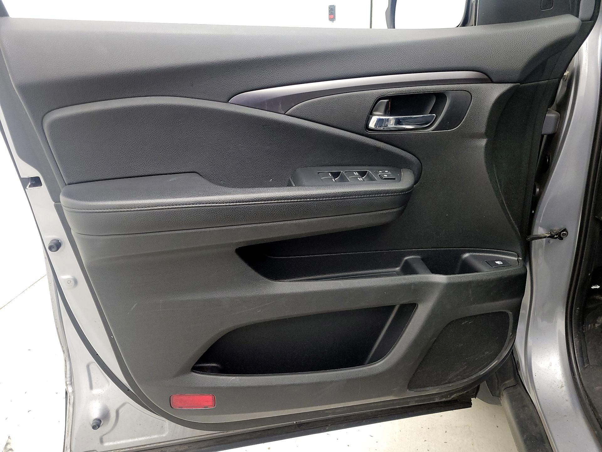 Thumbnail: 2022 Honda Pilot - 12