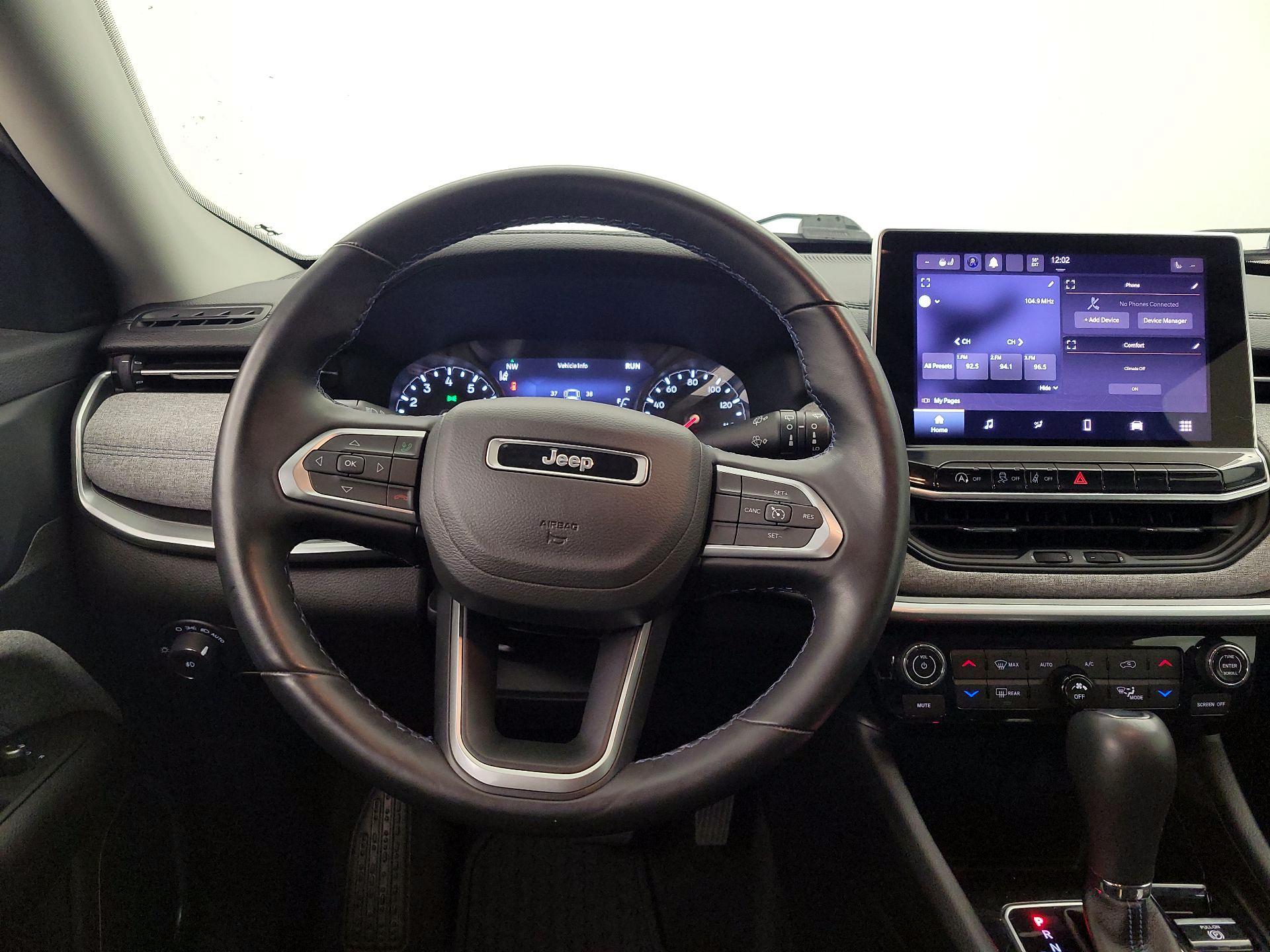 Thumbnail: 2022 Jeep Compass - 10