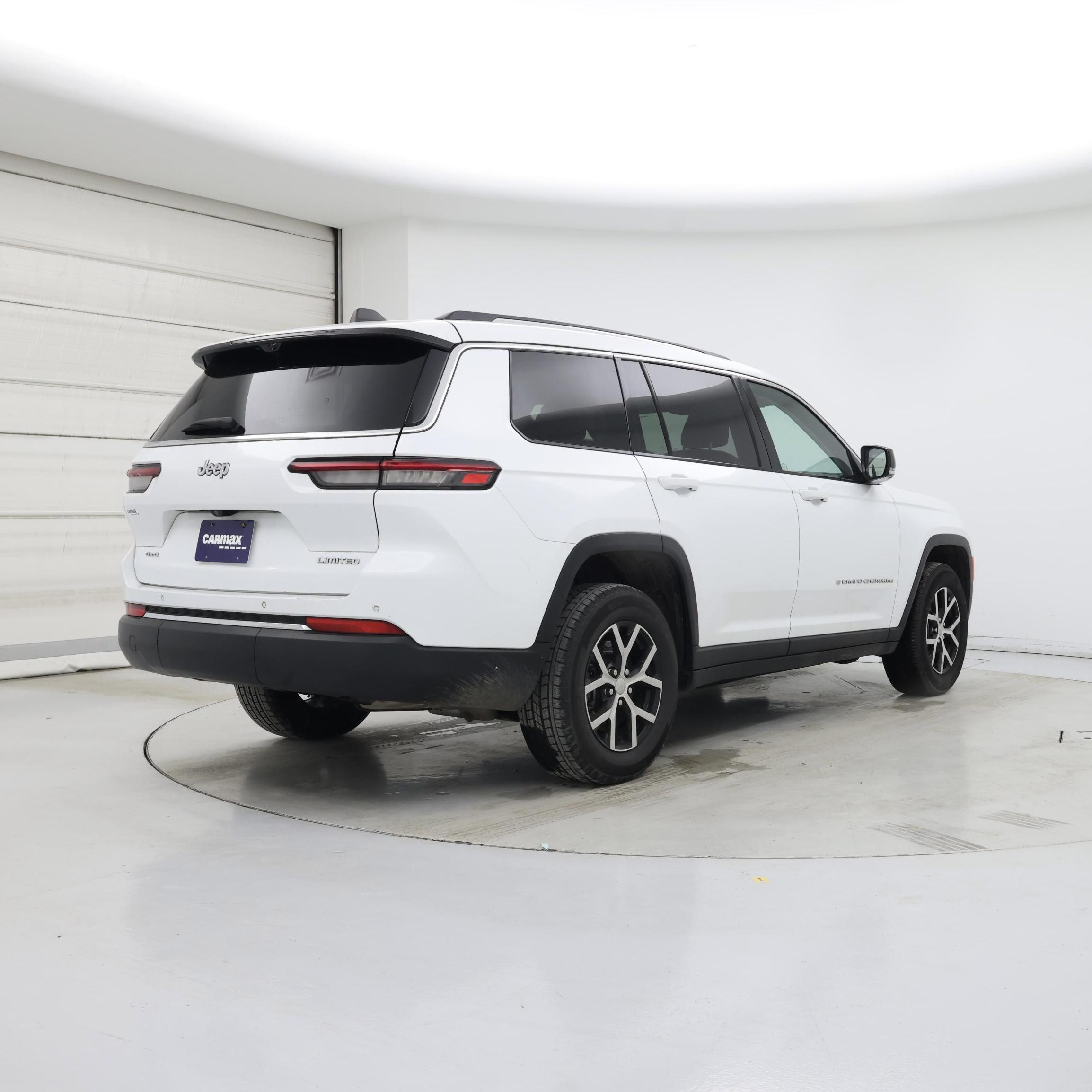 Thumbnail: 2023 Jeep Grand Cherokee L - 8