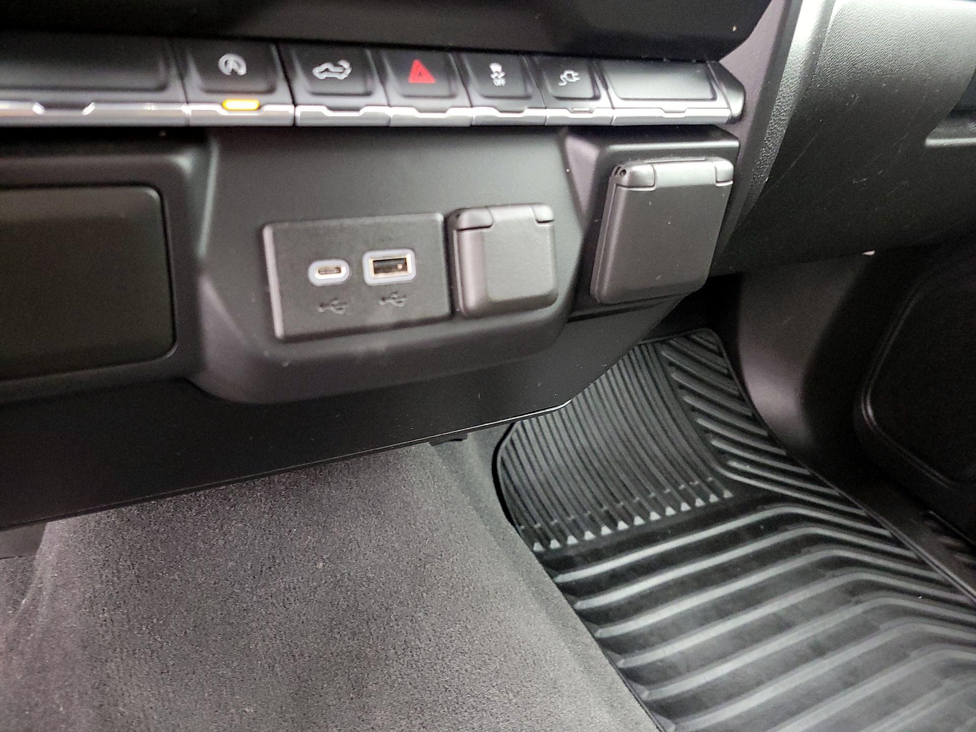 Thumbnail: 2021 Chevrolet Silverado 1500 - 18