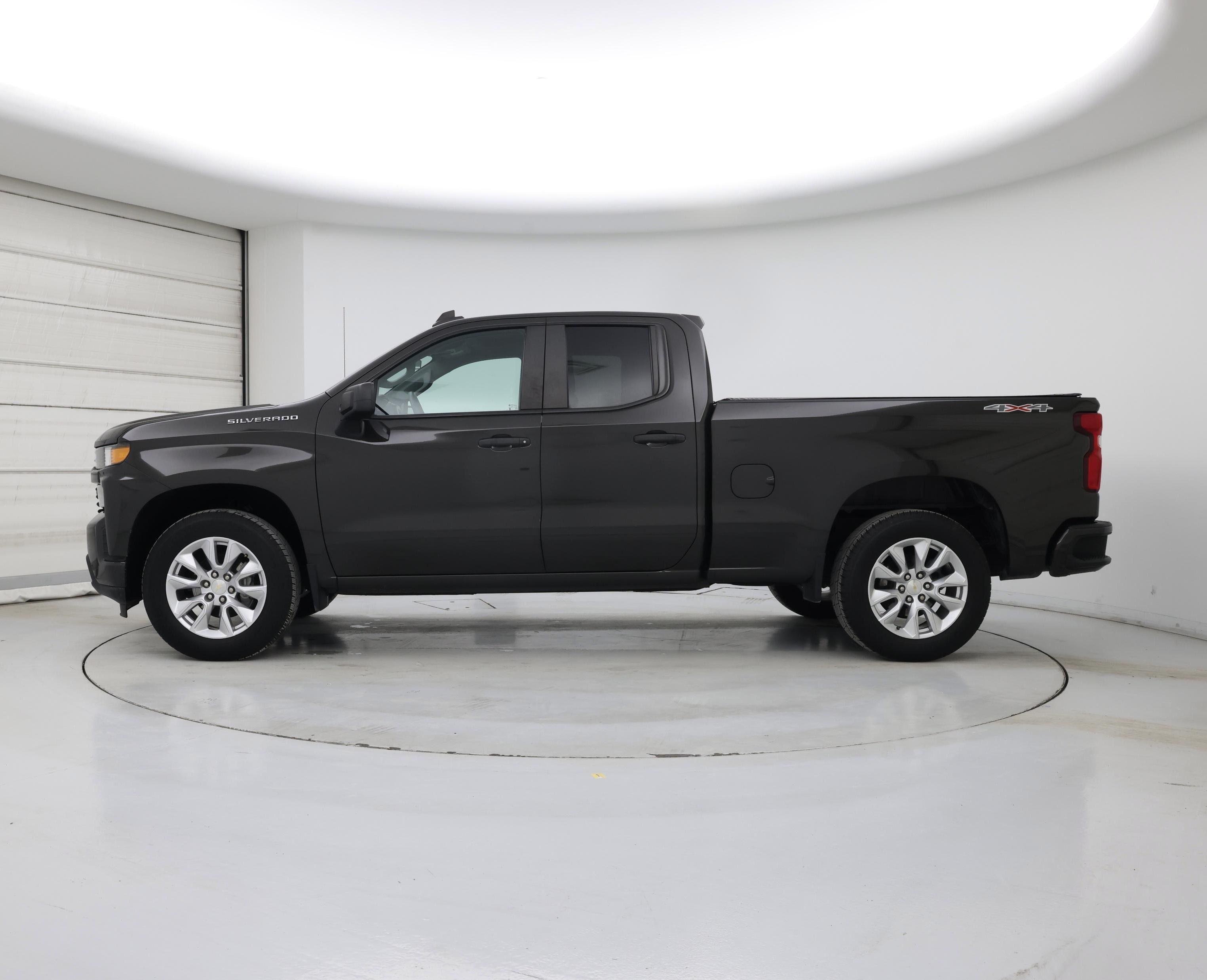 Thumbnail: 2021 Chevrolet Silverado 1500 - 3