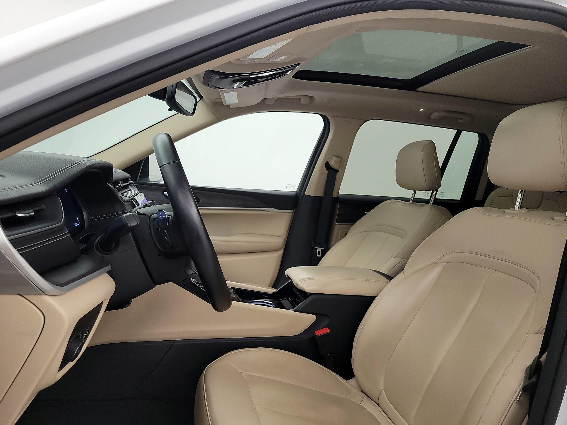 Thumbnail: 2022 Jeep Grand Cherokee - 20