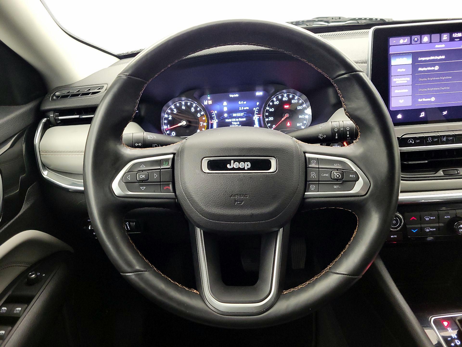 Thumbnail: 2022 Jeep Compass - 10