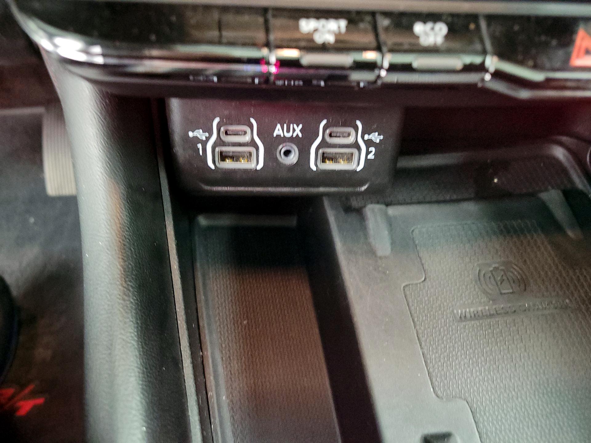 Thumbnail: 2022 Dodge Durango - 19