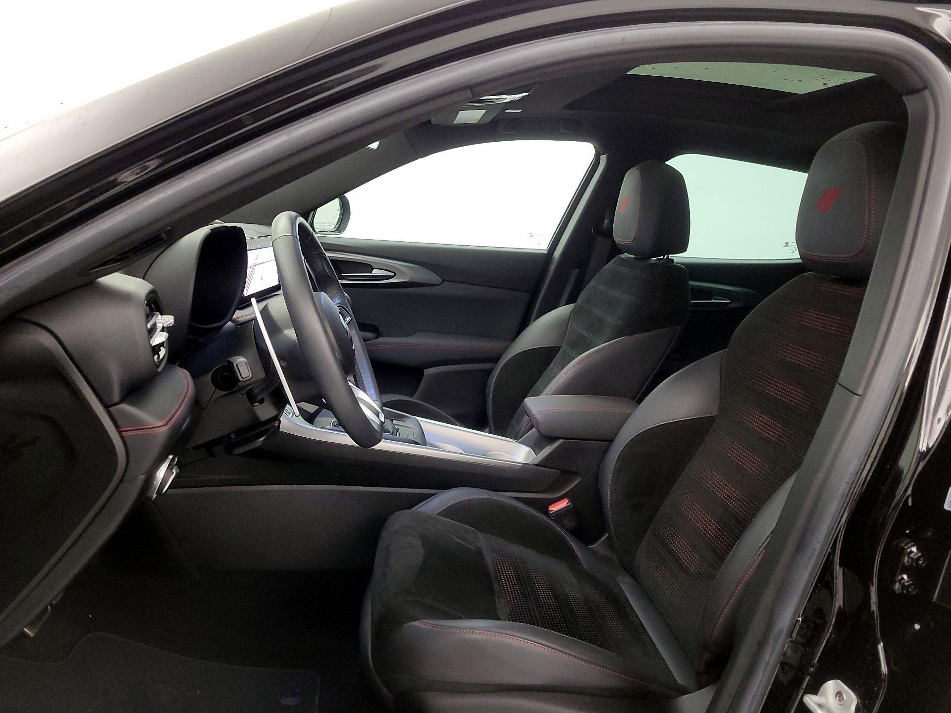 Thumbnail: 2024 Dodge Hornet - 11