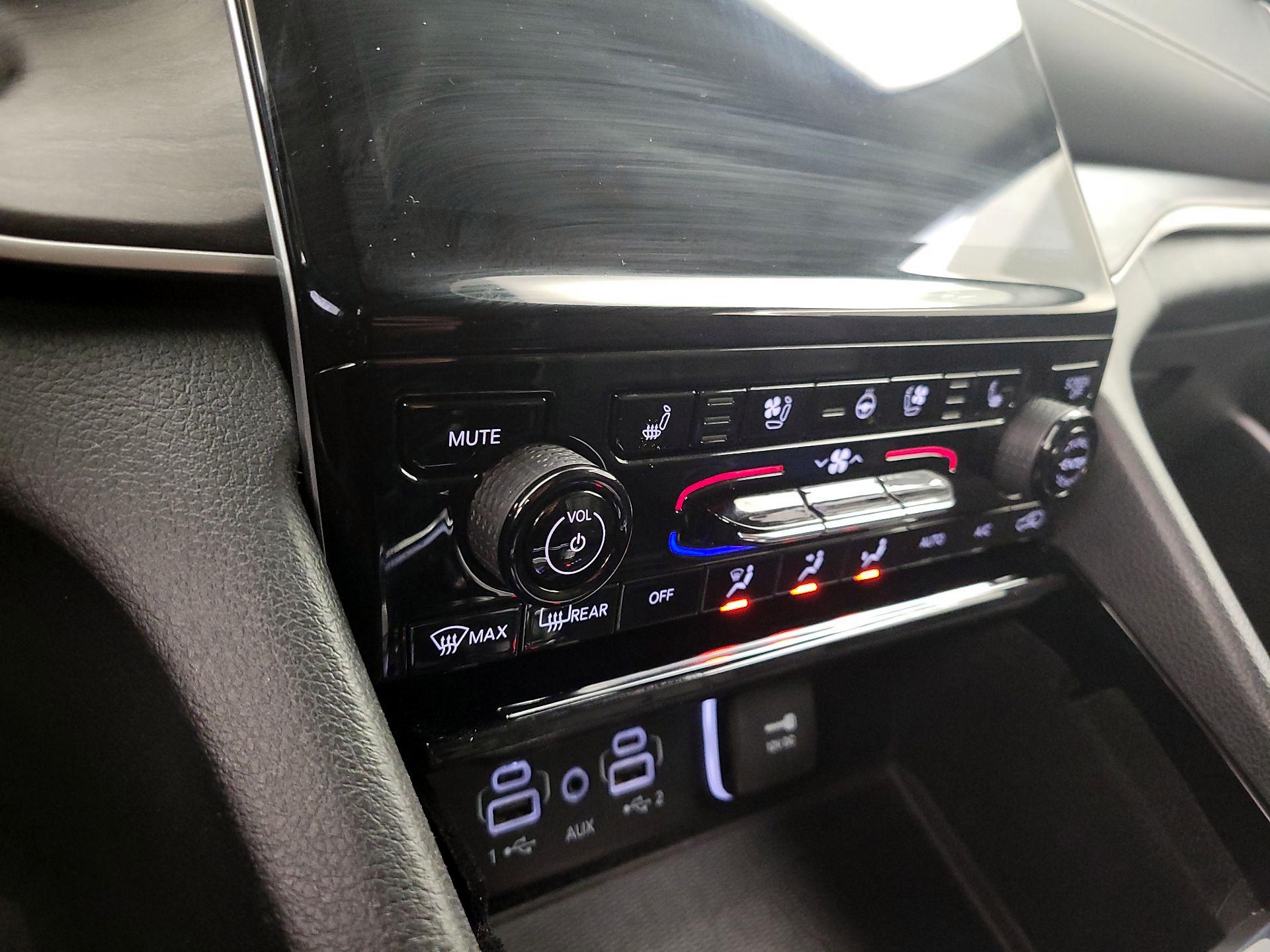 Thumbnail: 2021 Jeep Grand Cherokee L - 17