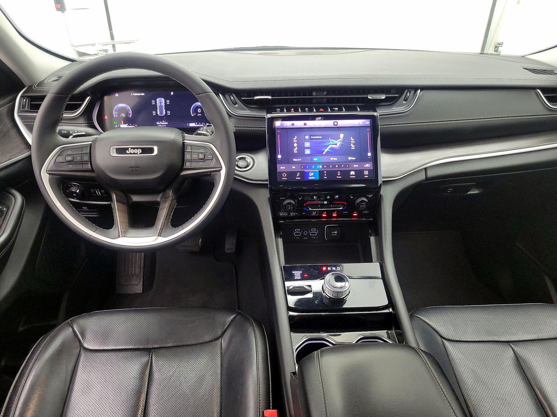 Thumbnail: 2023 Jeep Grand Cherokee - 9