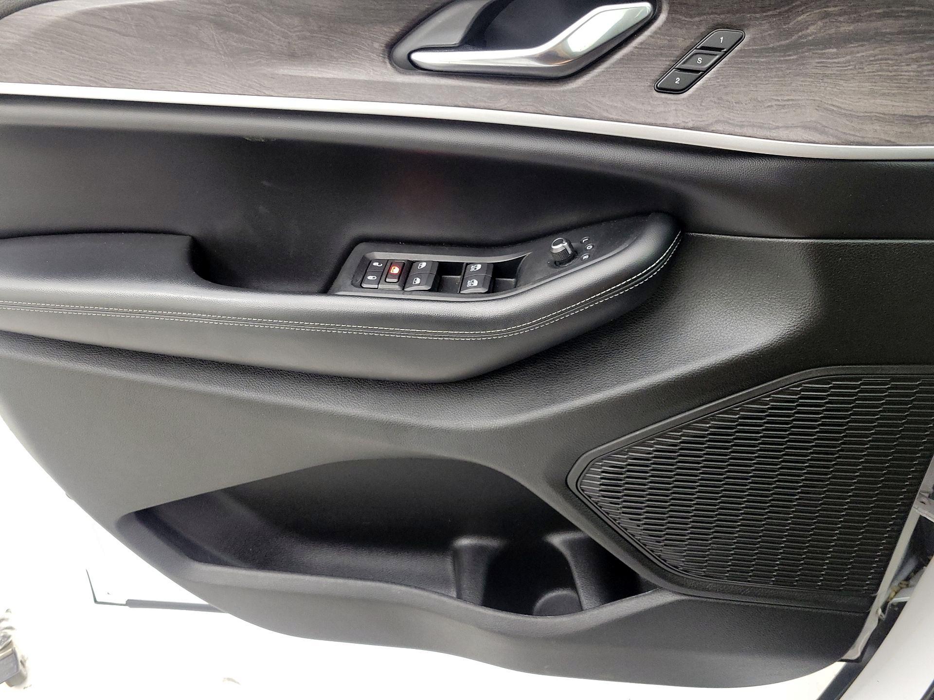 Thumbnail: 2023 Jeep Grand Cherokee - 12