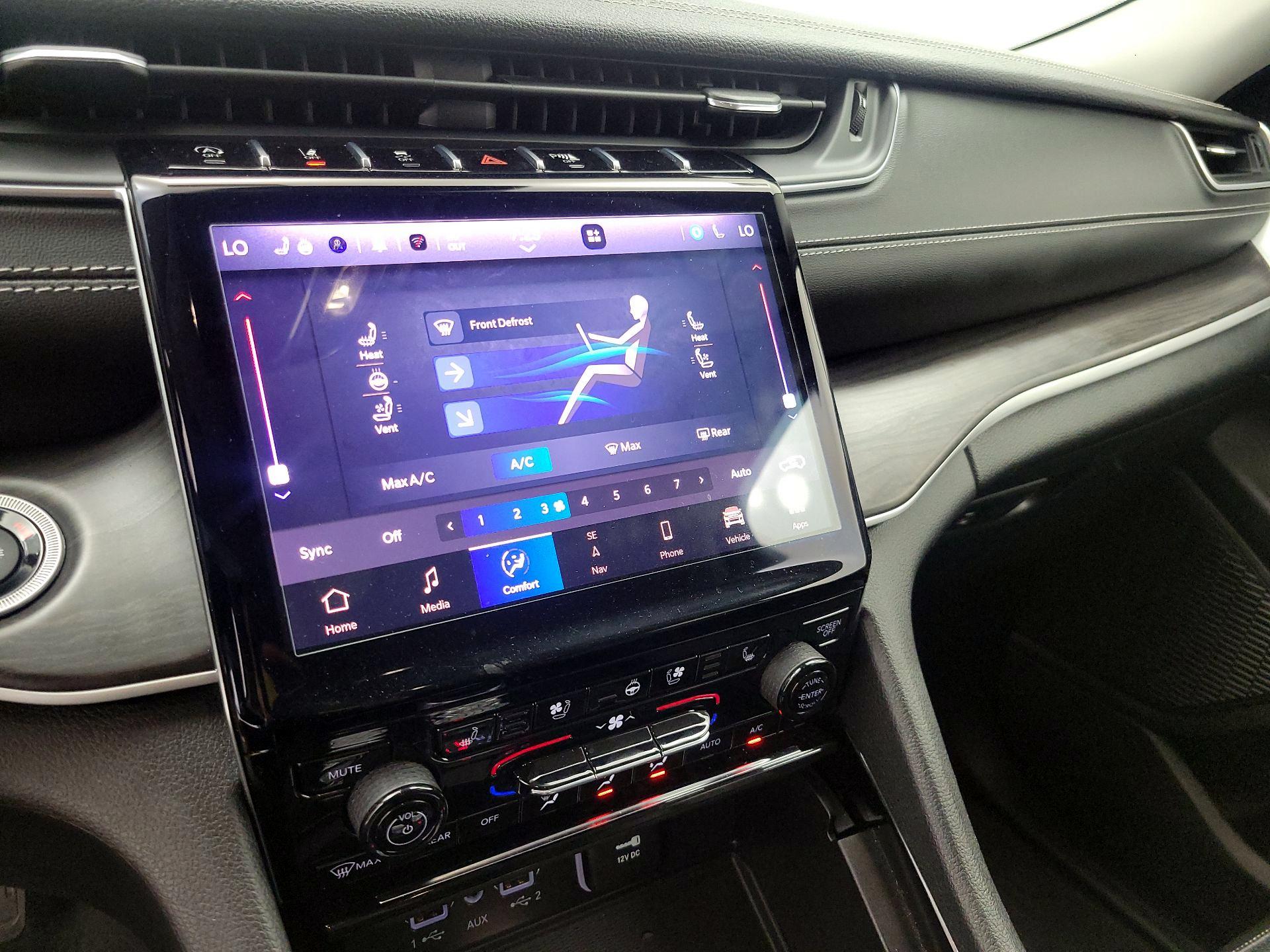 Thumbnail: 2023 Jeep Grand Cherokee - 15