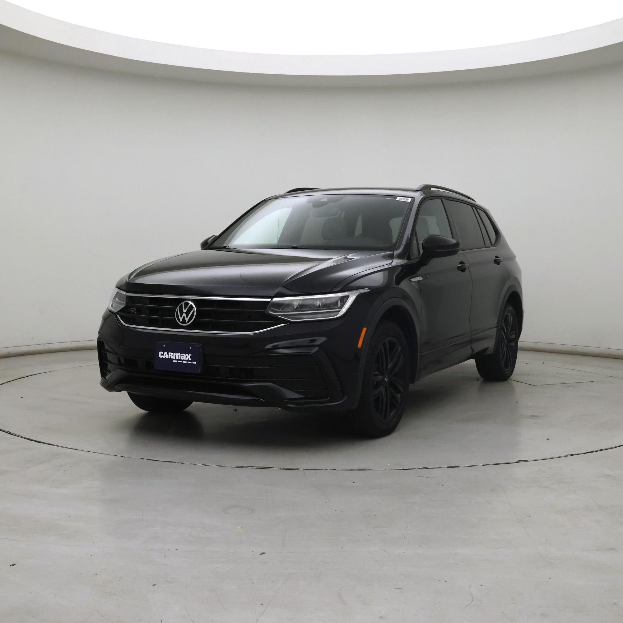 Thumbnail: 2022 Volkswagen Tiguan - 4