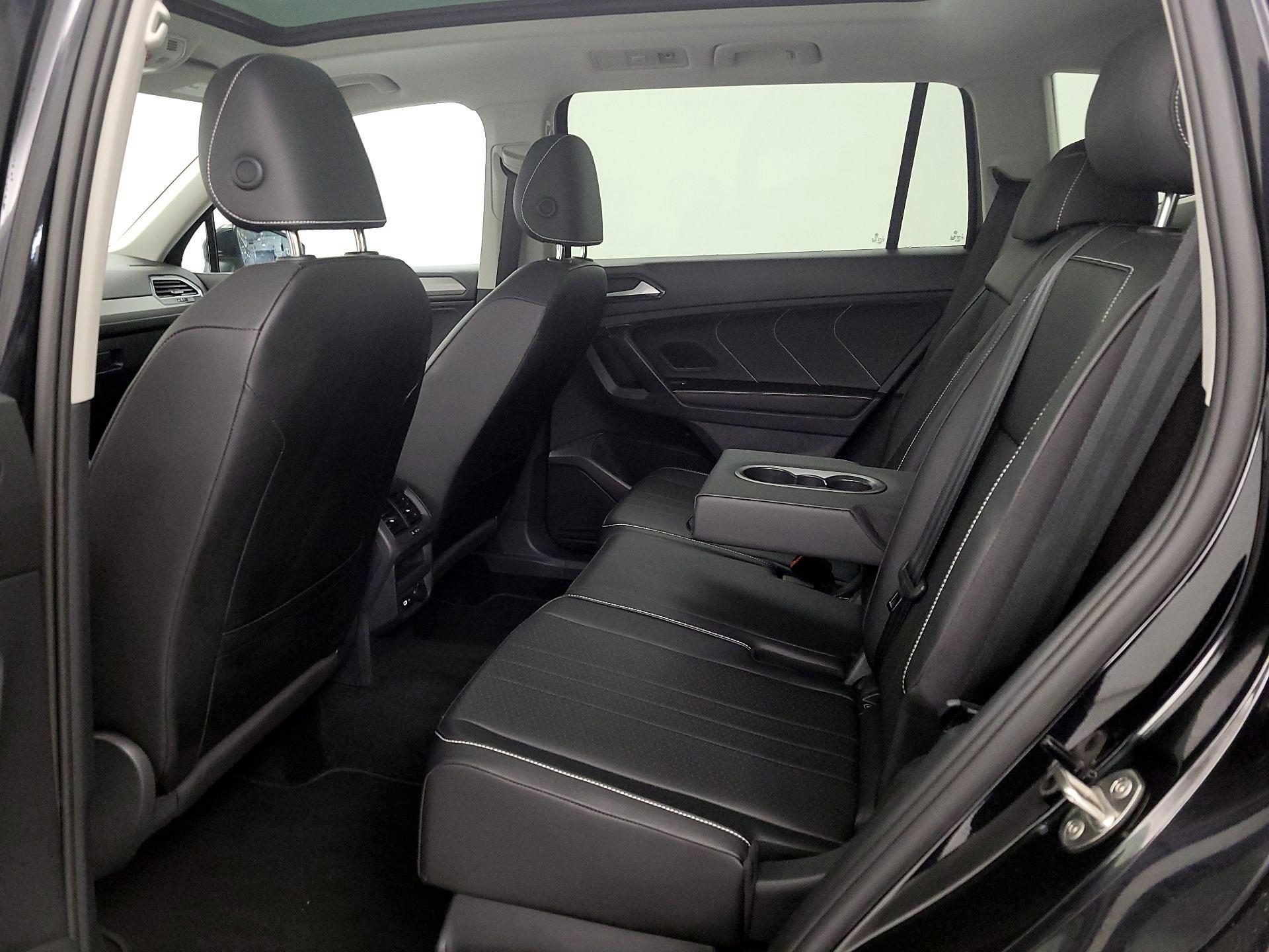 Thumbnail: 2023 Volkswagen Tiguan - 20