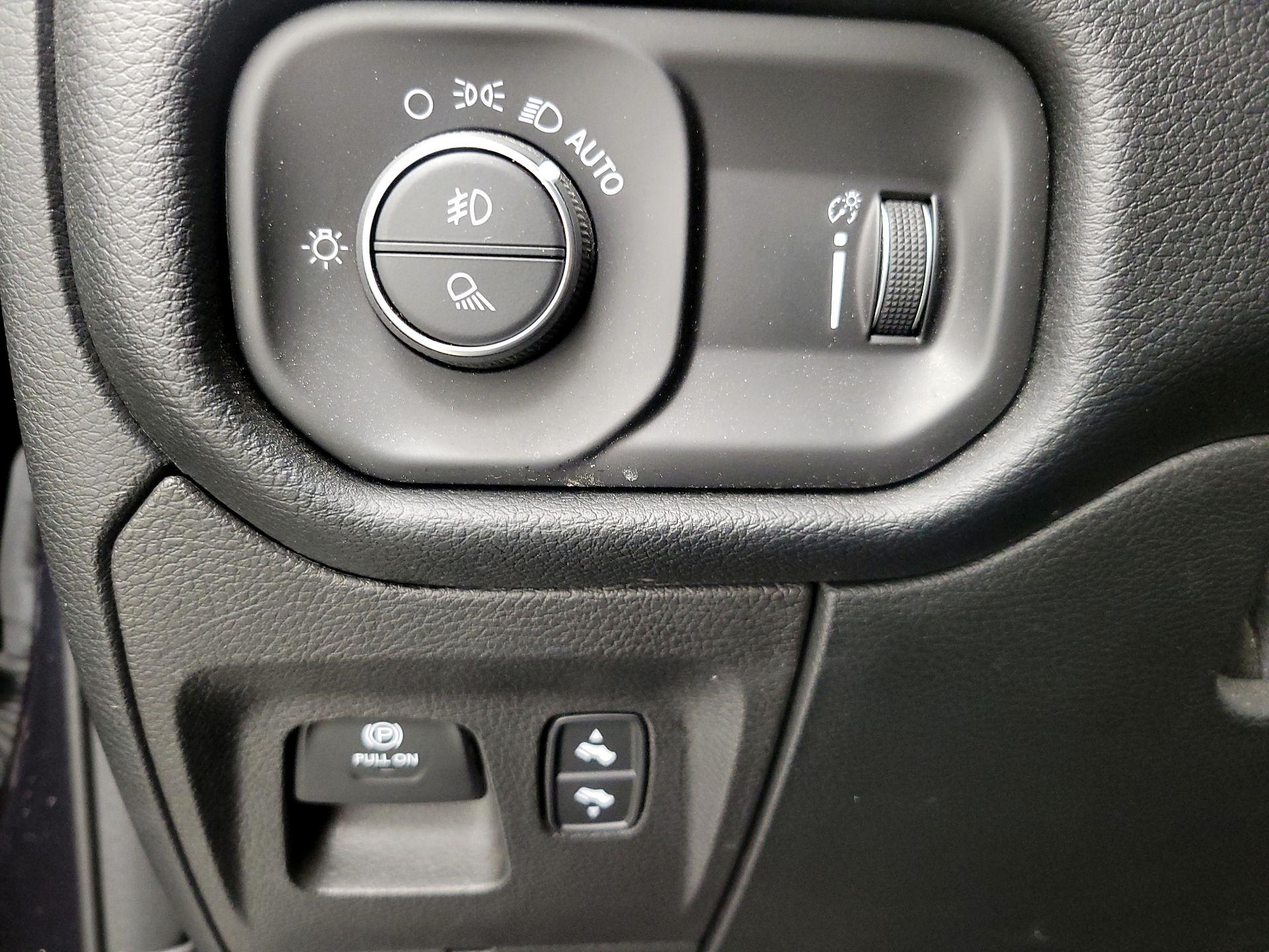 Thumbnail: 2021 RAM 1500 - 13