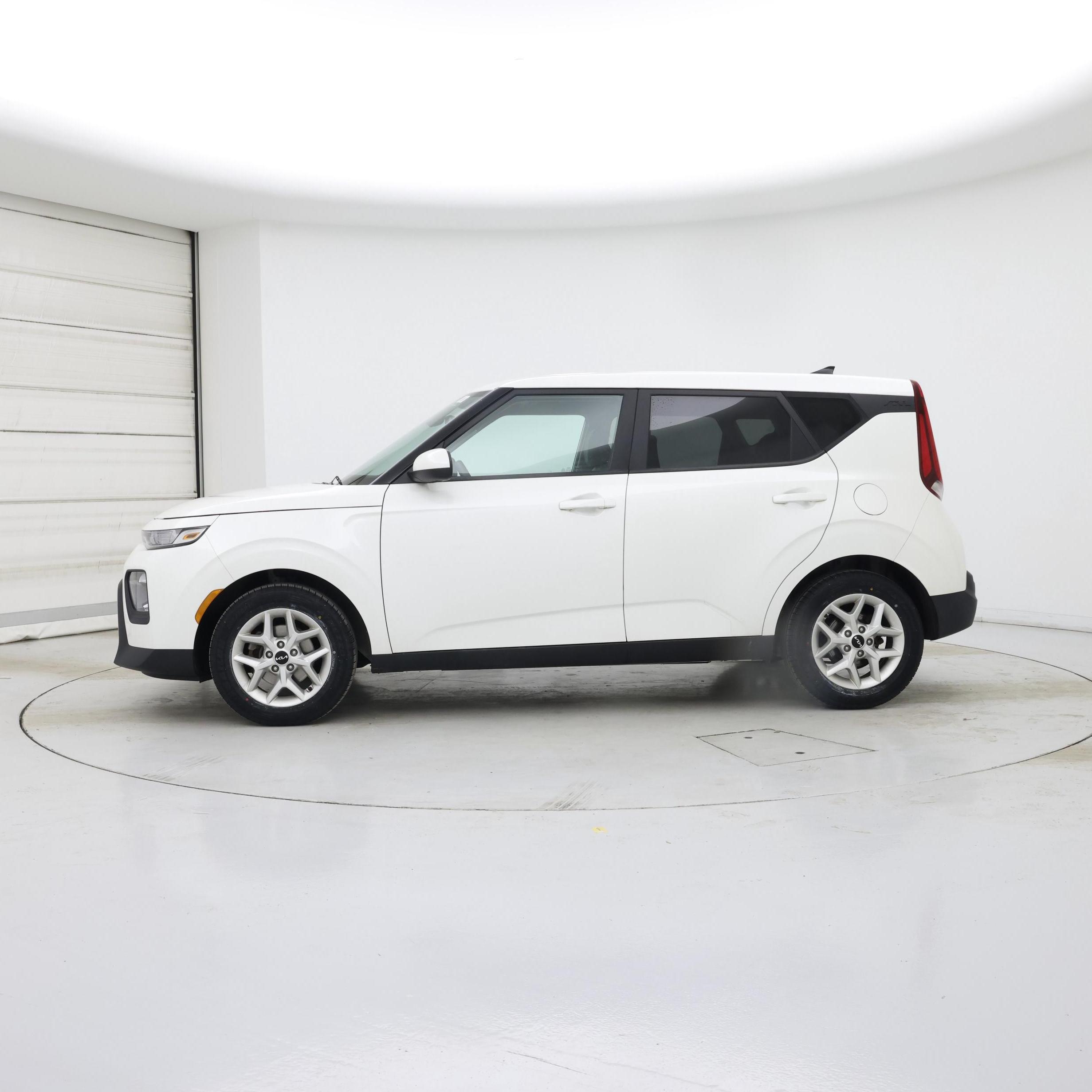 Thumbnail: 2022 Kia Soul - 3