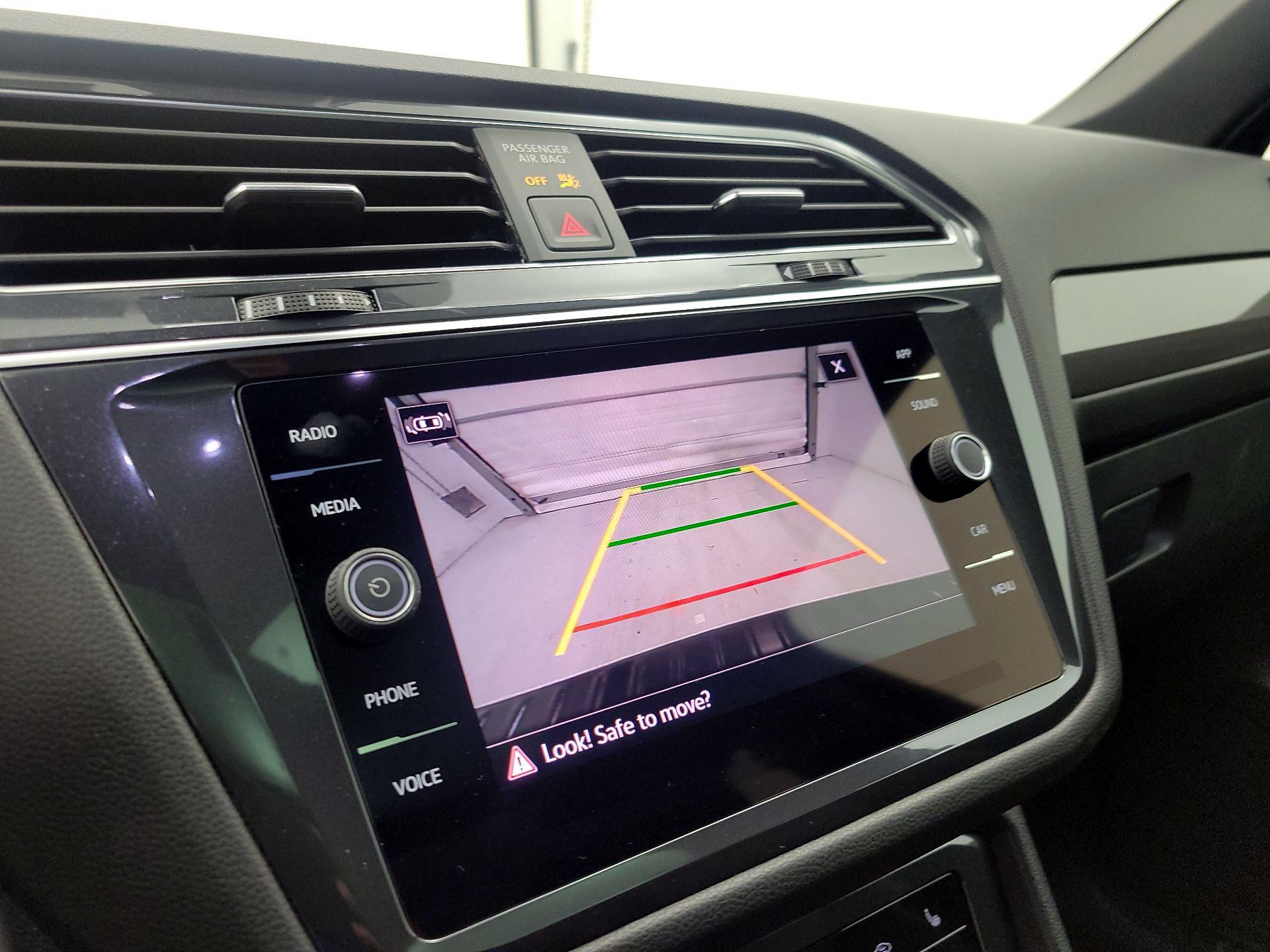 Thumbnail: 2023 Volkswagen Tiguan - 13