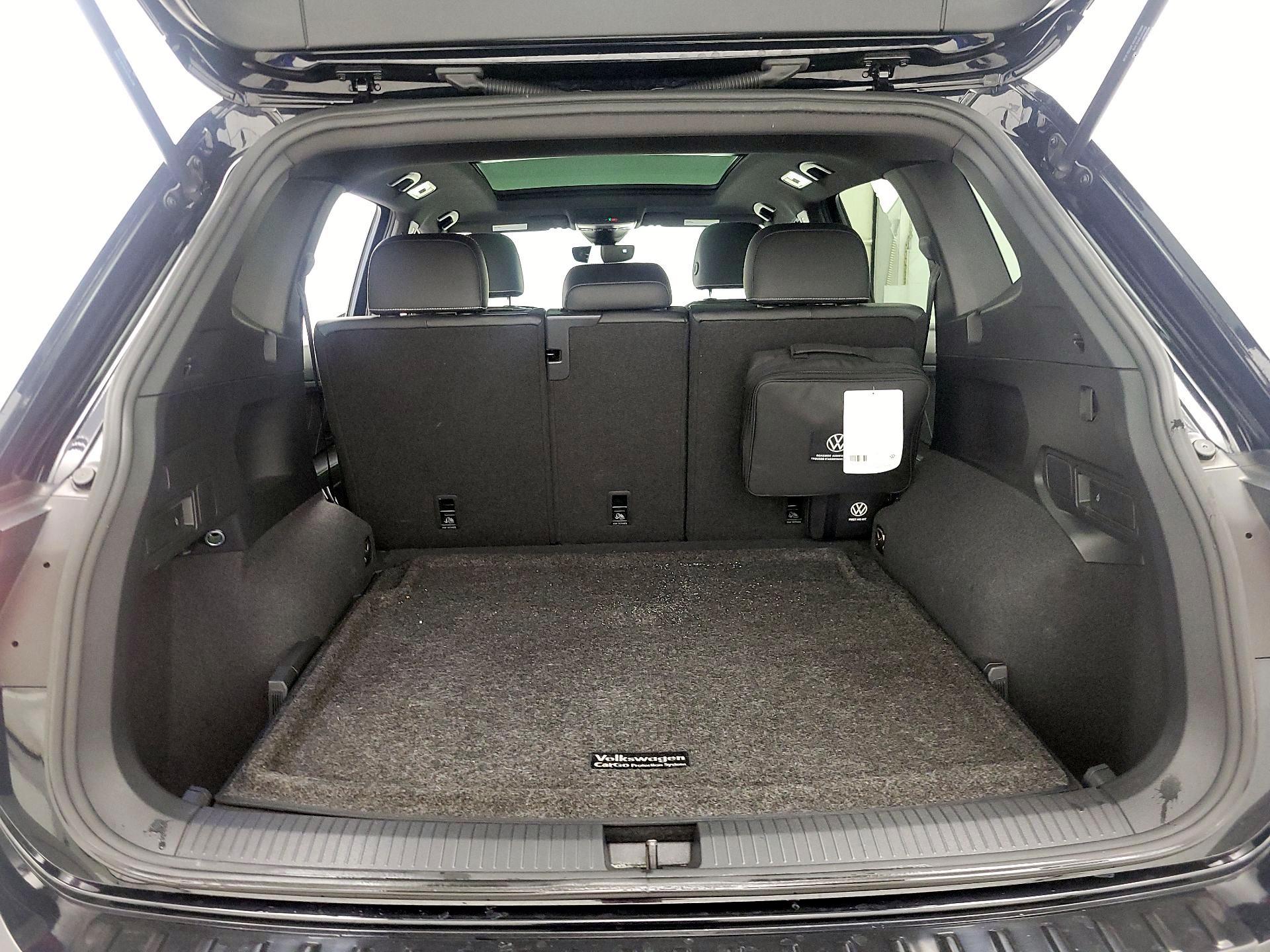 Thumbnail: 2023 Volkswagen Tiguan - 19