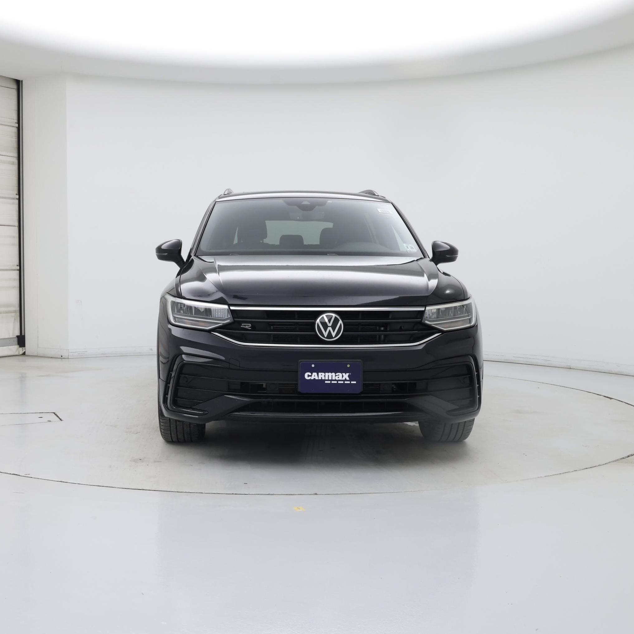 Thumbnail: 2023 Volkswagen Tiguan - 5