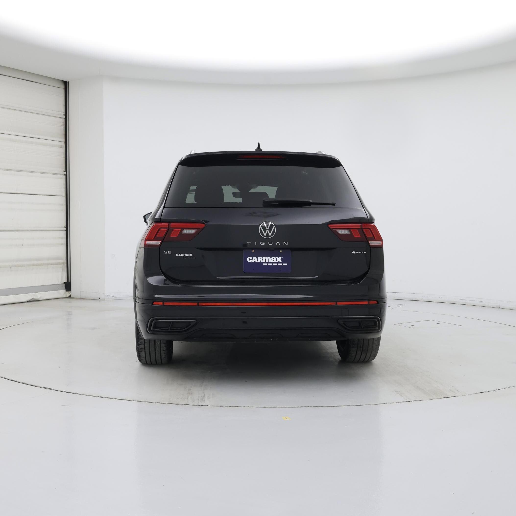 Thumbnail: 2023 Volkswagen Tiguan - 6