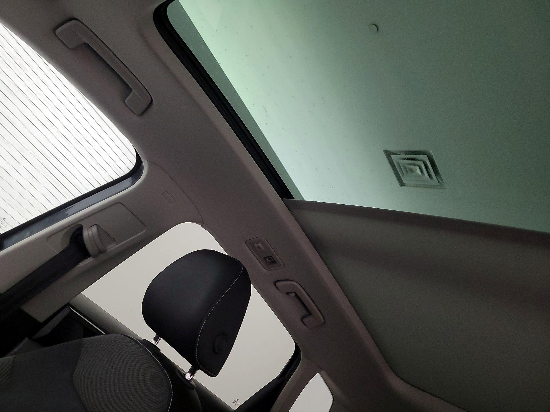 Thumbnail: 2022 Volkswagen Taos - 19