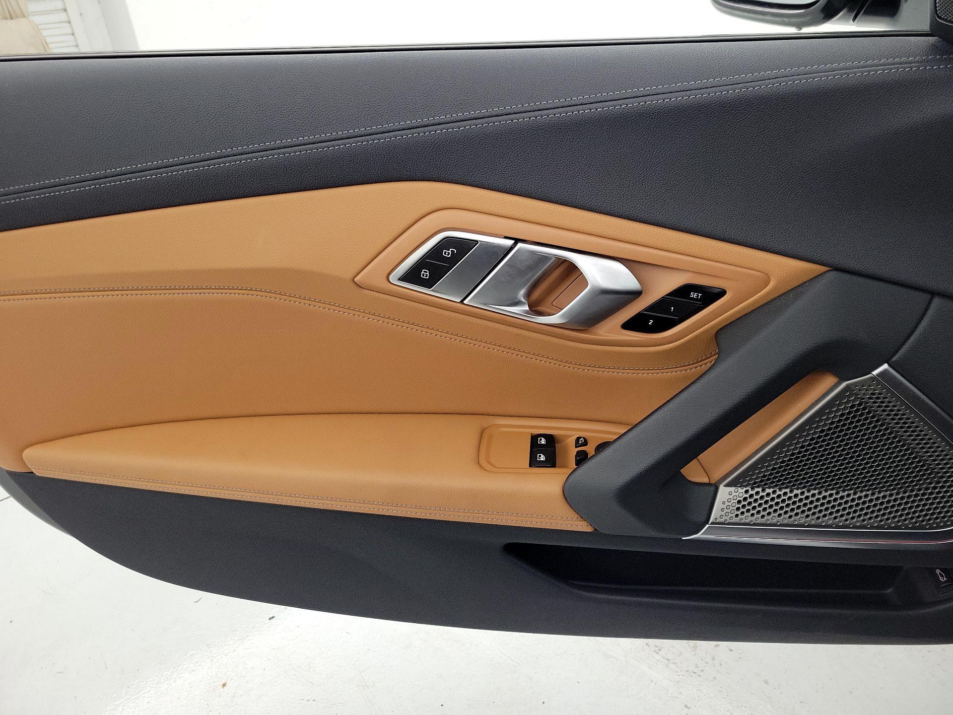 Thumbnail: 2022 BMW Z4 - 12