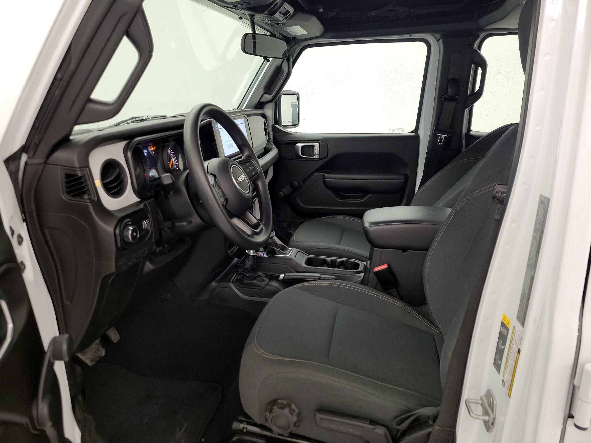 Thumbnail: 2024 Jeep Wrangler - 11