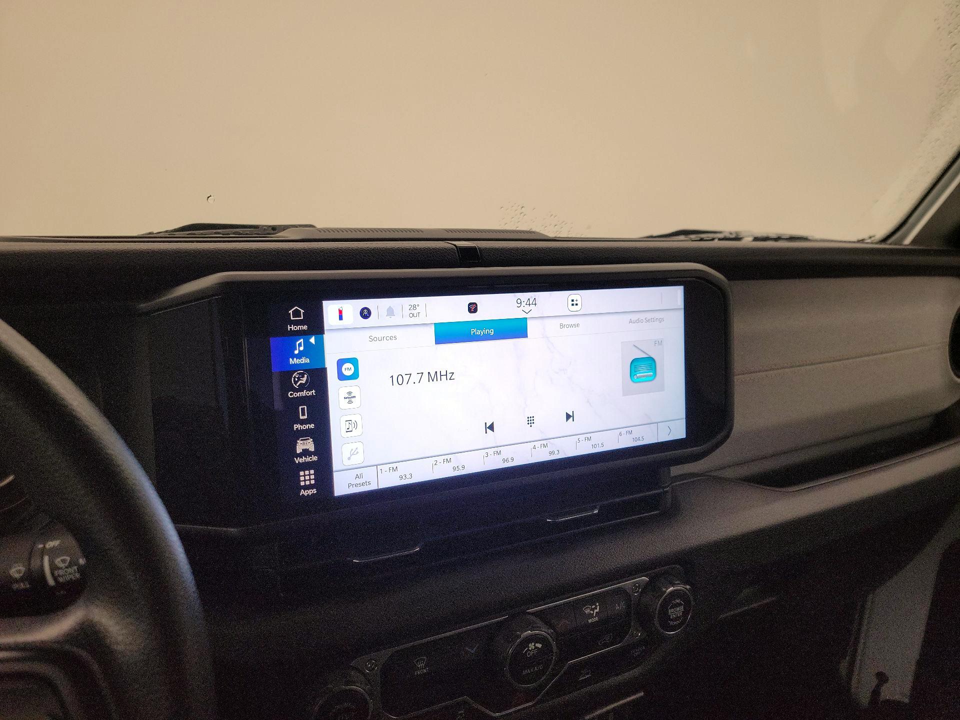 Thumbnail: 2024 Jeep Wrangler - 15