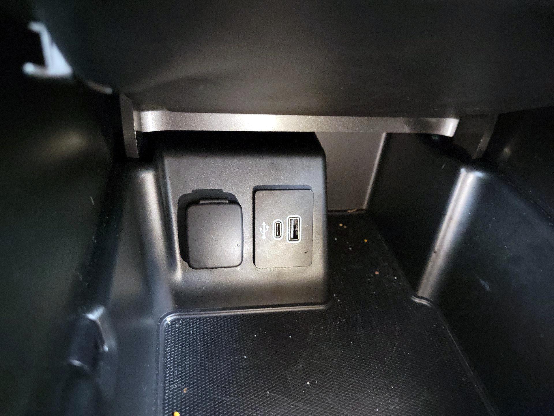 Thumbnail: 2025 Ford Explorer - 19