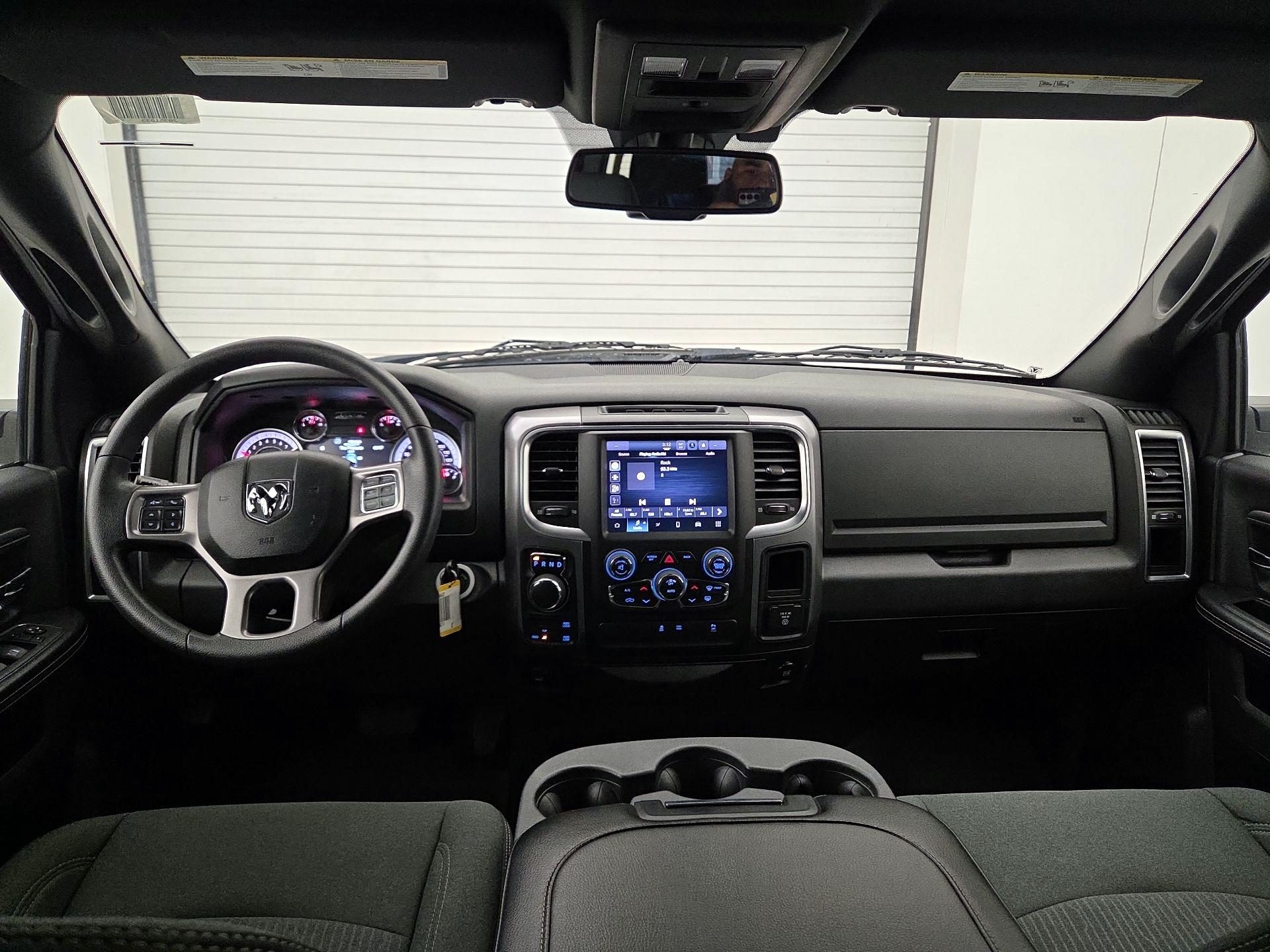 Thumbnail: 2022 RAM 1500 Classic - 9