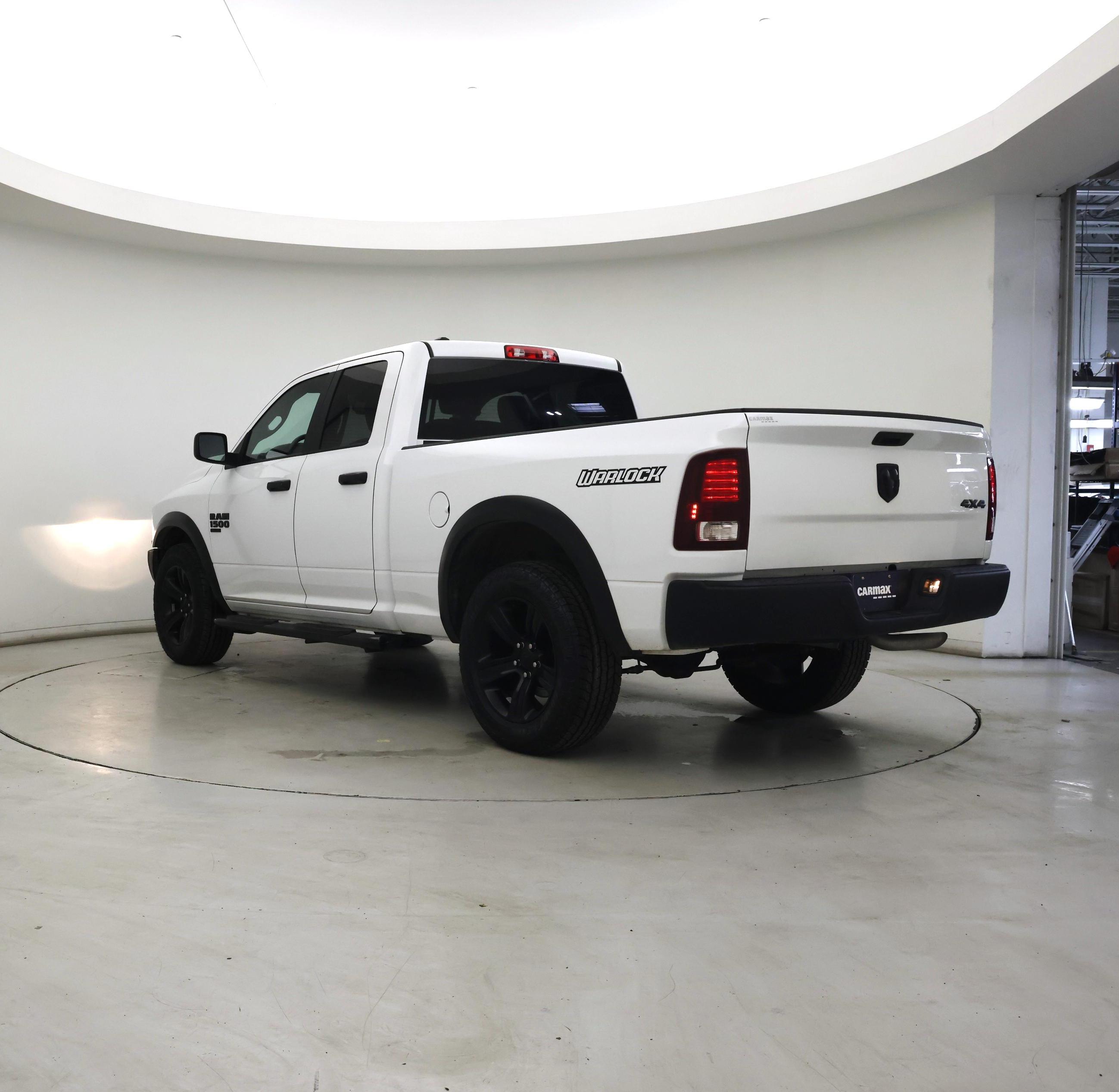 Thumbnail: 2022 RAM 1500 Classic - 2