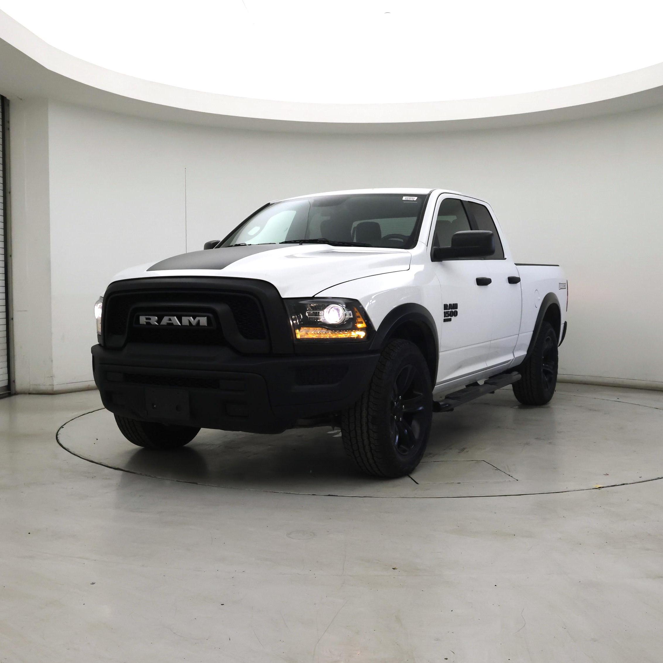 Thumbnail: 2022 RAM 1500 Classic - 4