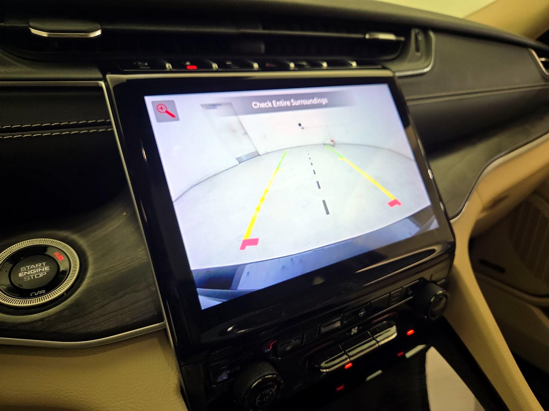 Thumbnail: 2022 Jeep Grand Cherokee L - 14