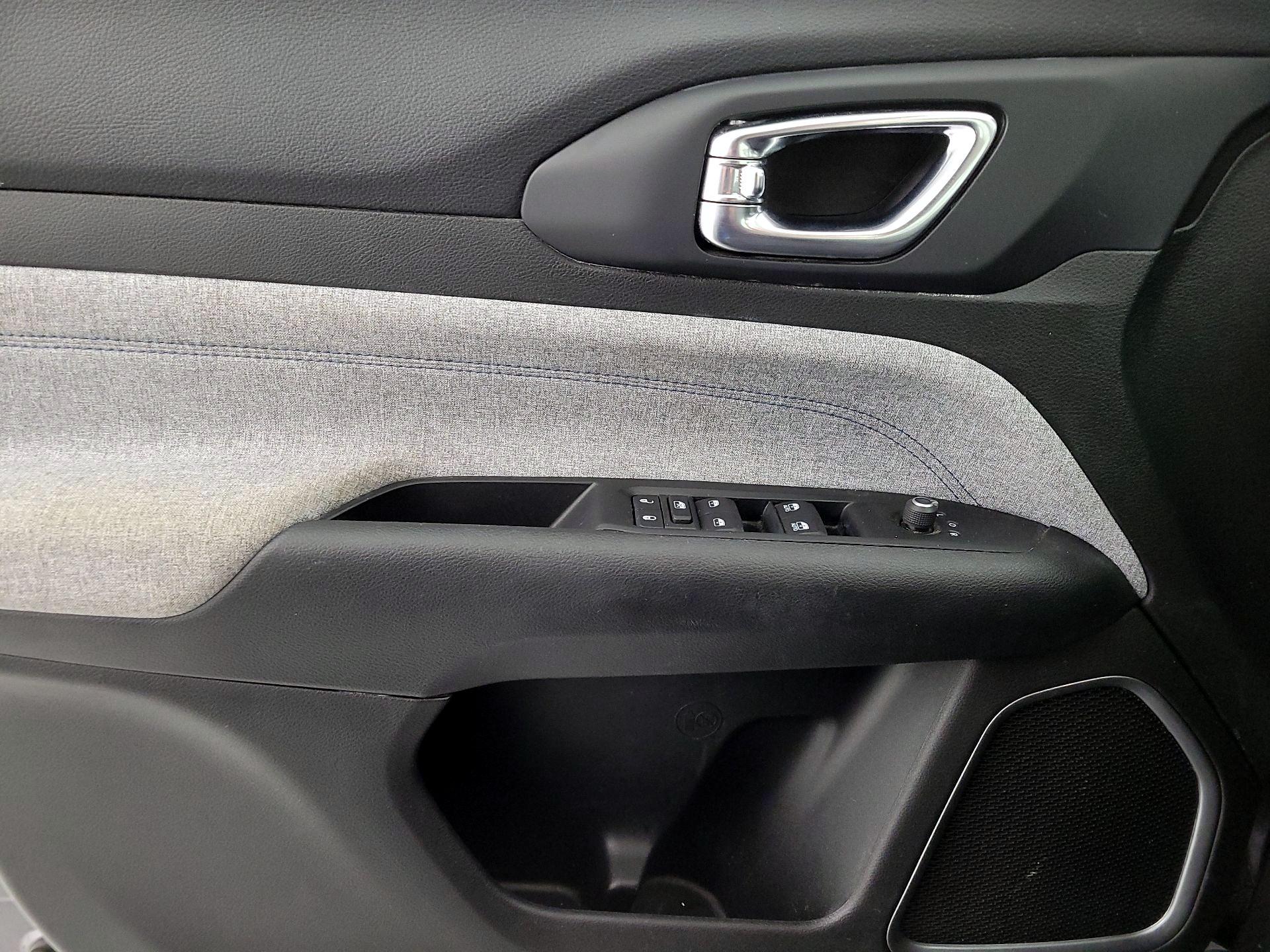 Thumbnail: 2022 Jeep Compass - 12